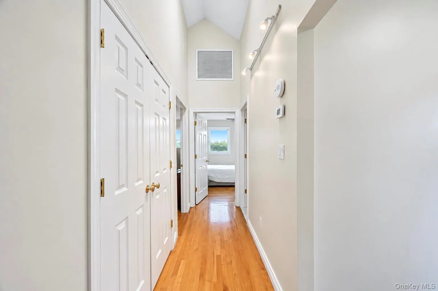 14 4th Street, North Hempstead, NY, 3 Bedrooms Bedrooms, 8 Rooms Rooms,2 BathroomsBathrooms,Residential,For Rent,4th,0,1064644 14 4th Street, North Hempstead, NY, 3 Bedrooms Bedrooms, 8 Rooms Rooms,2 BathroomsBathrooms,Residential,For Rent,4th,0,1064644
