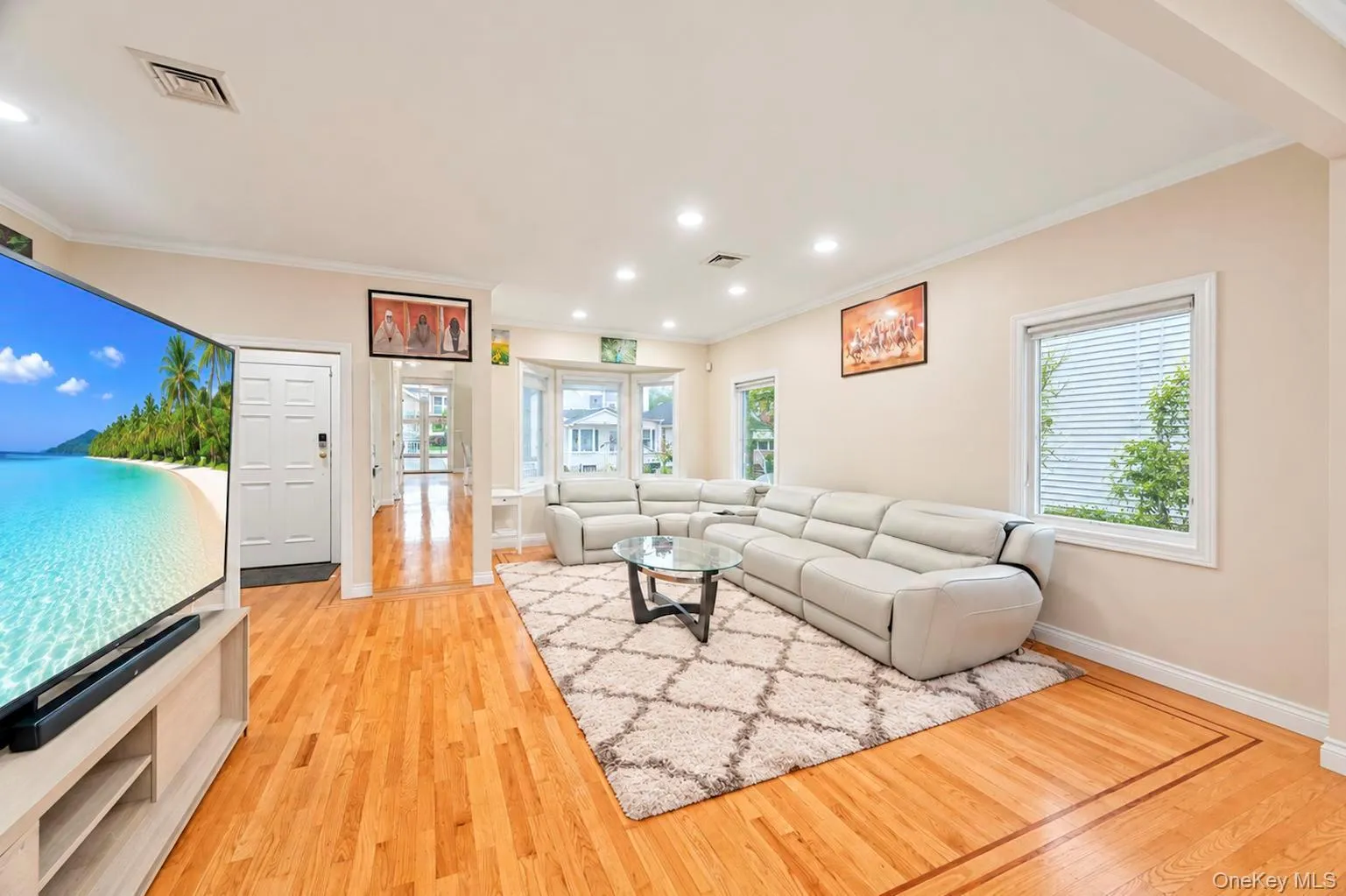 14 4th Street, North Hempstead, NY, 3 Bedrooms Bedrooms, 8 Rooms Rooms,2 BathroomsBathrooms,Residential,For Rent,4th,0,1064644 14 4th Street, North Hempstead, NY, 3 Bedrooms Bedrooms, 8 Rooms Rooms,2 BathroomsBathrooms,Residential,For Rent,4th,0,1064644