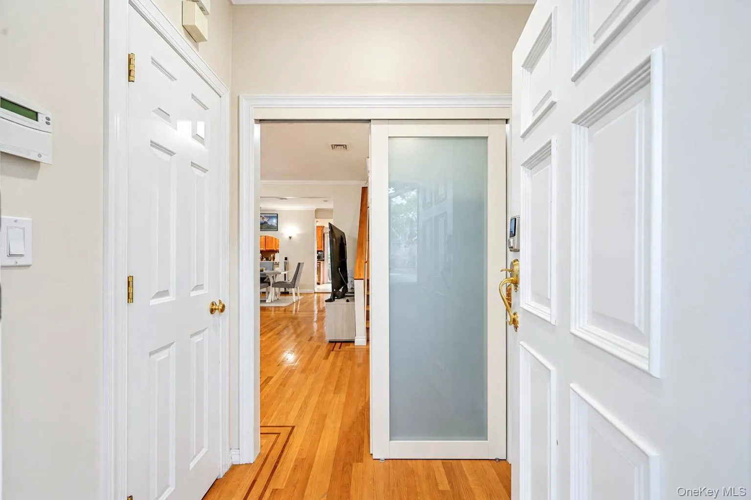 14 4th Street, North Hempstead, NY, 3 Bedrooms Bedrooms, 8 Rooms Rooms,2 BathroomsBathrooms,Residential,For Rent,4th,0,1064644 14 4th Street, North Hempstead, NY, 3 Bedrooms Bedrooms, 8 Rooms Rooms,2 BathroomsBathrooms,Residential,For Rent,4th,0,1064644