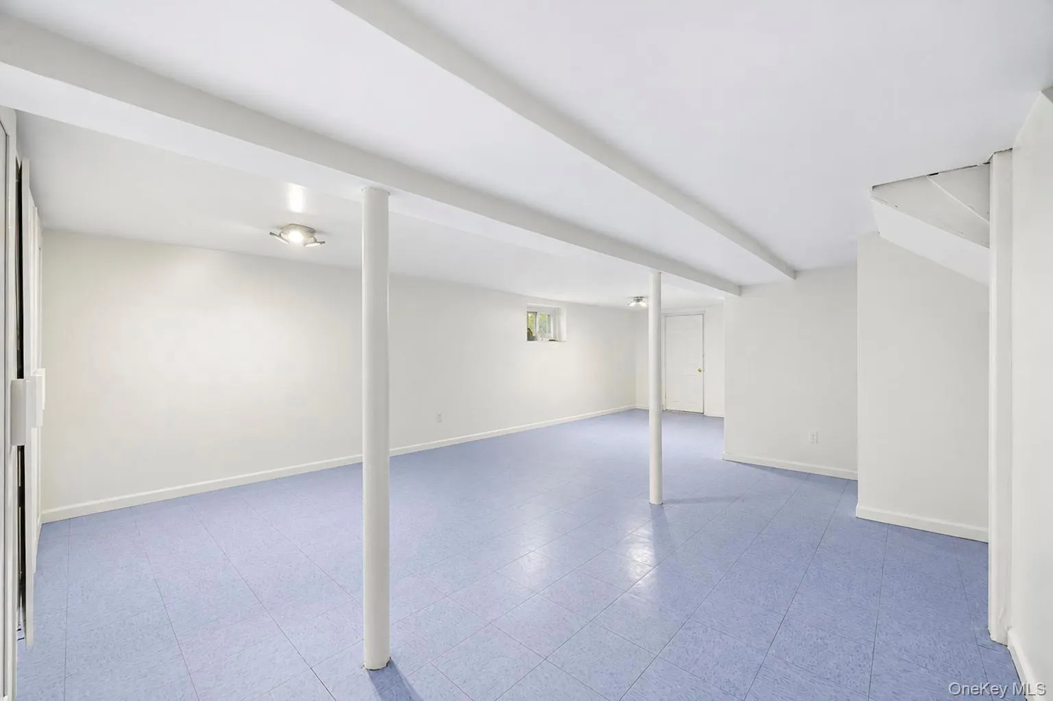 14 4th Street, North Hempstead, NY, 3 Bedrooms Bedrooms, 8 Rooms Rooms,2 BathroomsBathrooms,Residential,For Rent,4th,0,1064644 14 4th Street, North Hempstead, NY, 3 Bedrooms Bedrooms, 8 Rooms Rooms,2 BathroomsBathrooms,Residential,For Rent,4th,0,1064644