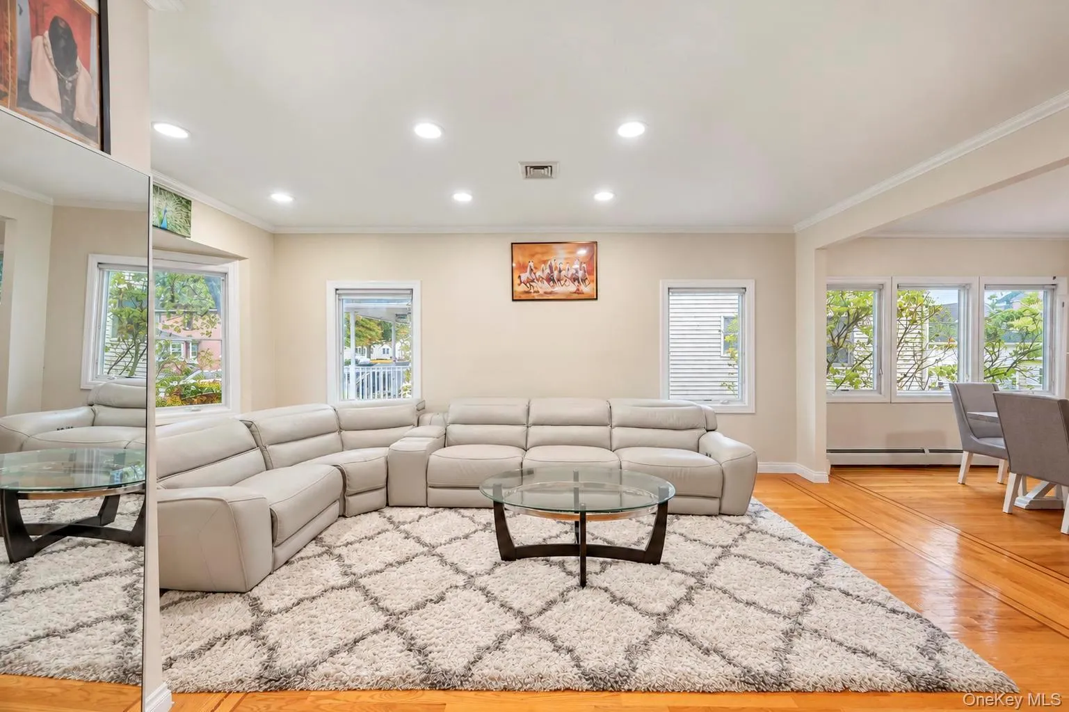 14 4th Street, North Hempstead, NY, 3 Bedrooms Bedrooms, 8 Rooms Rooms,2 BathroomsBathrooms,Residential,For Rent,4th,0,1064644 14 4th Street, North Hempstead, NY, 3 Bedrooms Bedrooms, 8 Rooms Rooms,2 BathroomsBathrooms,Residential,For Rent,4th,0,1064644