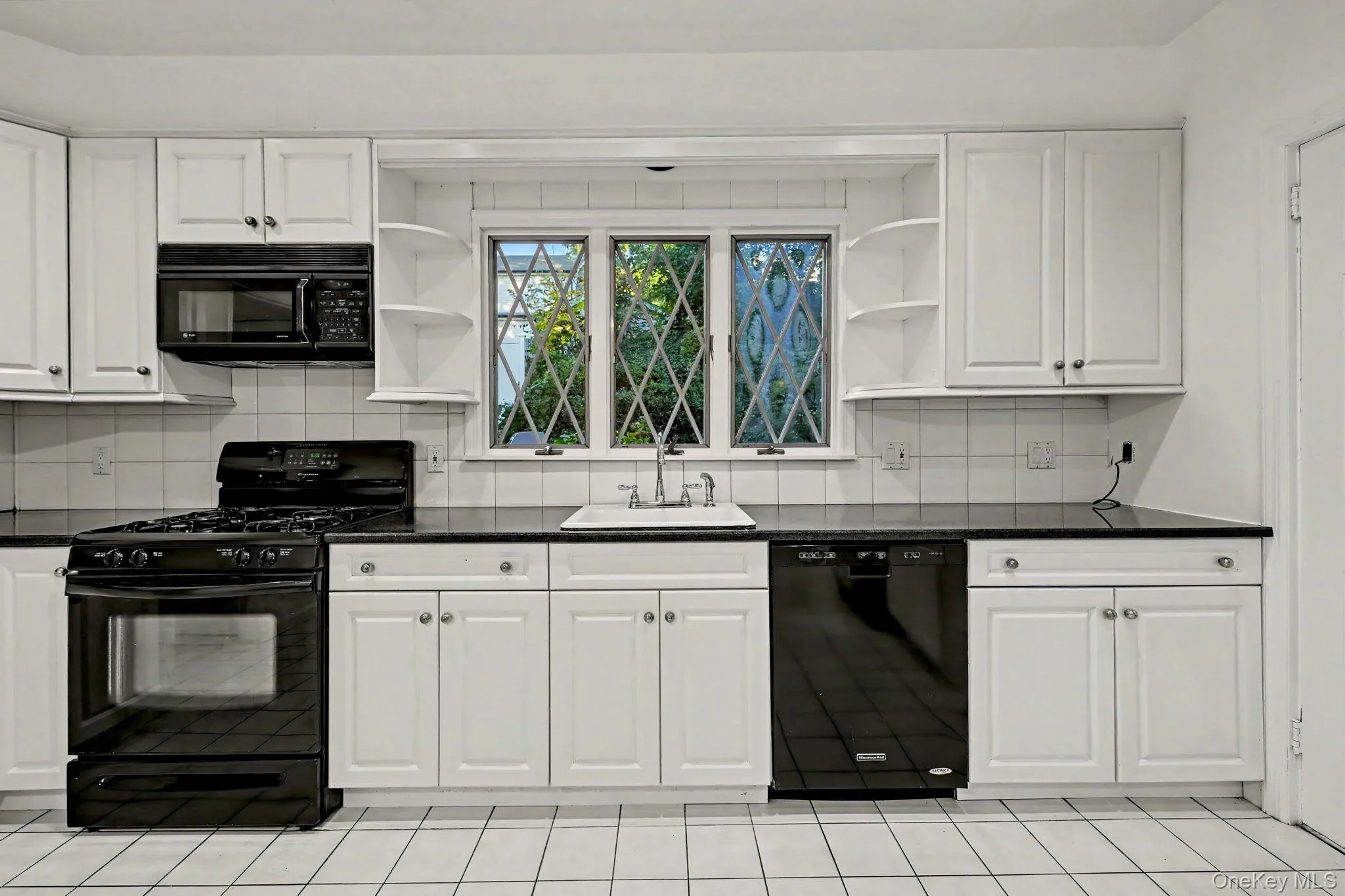 280 Marbledale Road, Eastchester, NY, 3 Bedrooms Bedrooms, 8 Rooms Rooms,1 BathroomBathrooms,Residential,For Rent,Marbledale,0,1064649 280 Marbledale Road, Eastchester, NY, 3 Bedrooms Bedrooms, 8 Rooms Rooms,1 BathroomBathrooms,Residential,For Rent,Marbledale,0,1064649