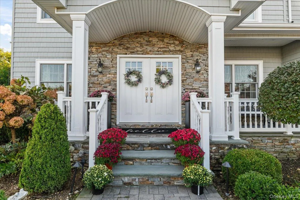 6 Perry Court, Oyster Bay, NY, 6 Bedrooms Bedrooms, 15 Rooms Rooms,4 BathroomsBathrooms,Residential,For Rent,Perry,0,1064650 6 Perry Court, Oyster Bay, NY, 6 Bedrooms Bedrooms, 15 Rooms Rooms,4 BathroomsBathrooms,Residential,For Rent,Perry,0,1064650