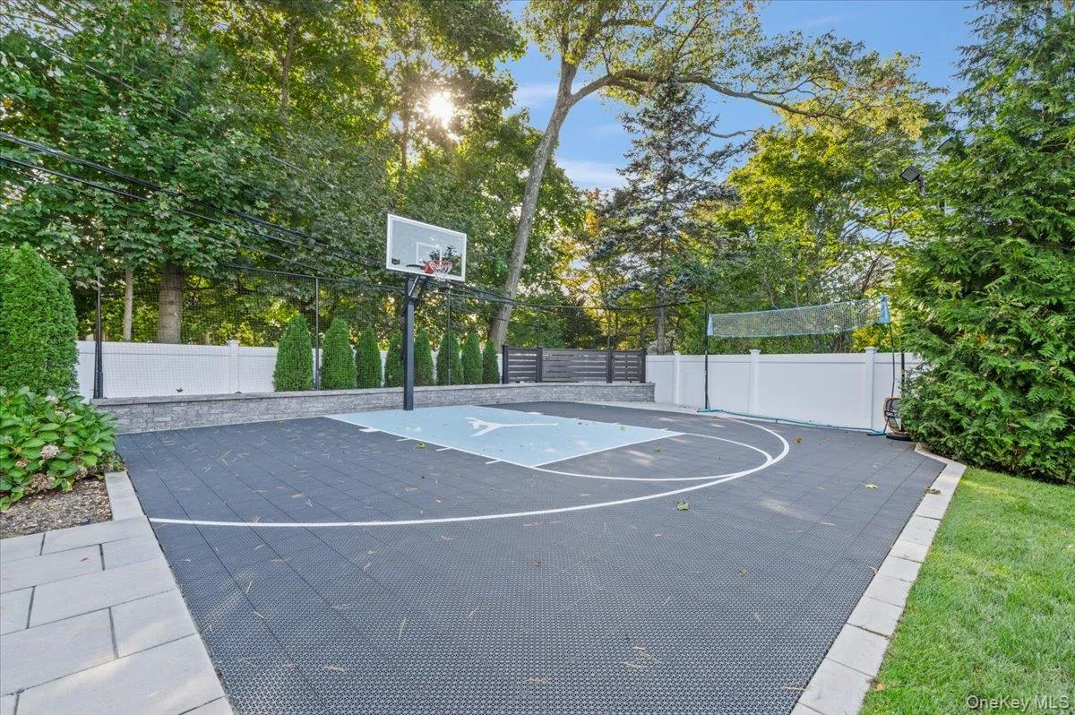 6 Perry Court, Oyster Bay, NY, 6 Bedrooms Bedrooms, 15 Rooms Rooms,4 BathroomsBathrooms,Residential,For Rent,Perry,0,1064650 6 Perry Court, Oyster Bay, NY, 6 Bedrooms Bedrooms, 15 Rooms Rooms,4 BathroomsBathrooms,Residential,For Rent,Perry,0,1064650