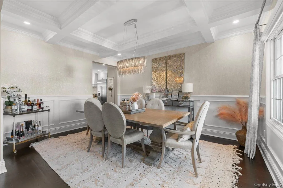 6 Perry Court, Oyster Bay, NY, 6 Bedrooms Bedrooms, 15 Rooms Rooms,4 BathroomsBathrooms,Residential,For Rent,Perry,0,1064650 6 Perry Court, Oyster Bay, NY, 6 Bedrooms Bedrooms, 15 Rooms Rooms,4 BathroomsBathrooms,Residential,For Rent,Perry,0,1064650