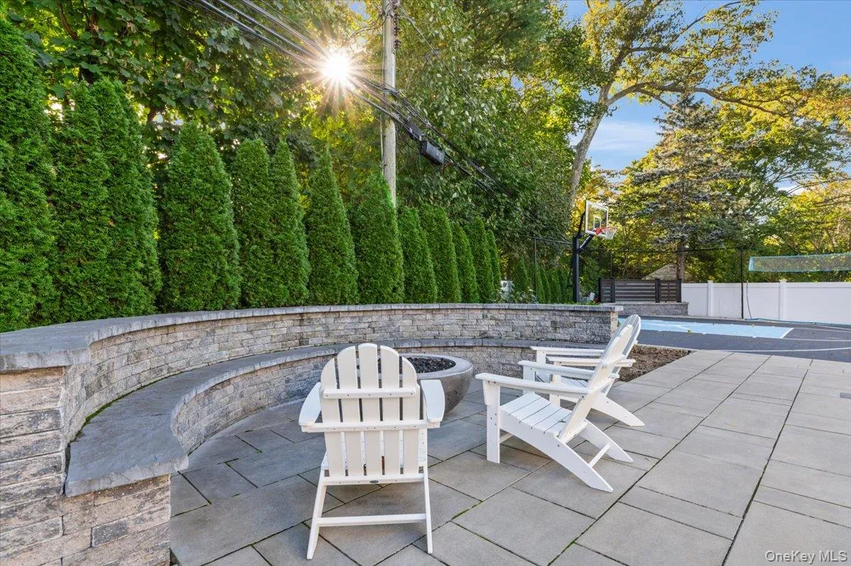 6 Perry Court, Oyster Bay, NY, 6 Bedrooms Bedrooms, 15 Rooms Rooms,4 BathroomsBathrooms,Residential,For Rent,Perry,0,1064650 6 Perry Court, Oyster Bay, NY, 6 Bedrooms Bedrooms, 15 Rooms Rooms,4 BathroomsBathrooms,Residential,For Rent,Perry,0,1064650