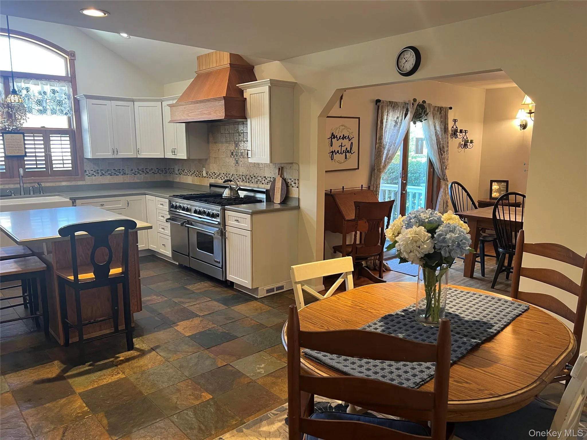 22 Emerson Avenue, Babylon, NY, 5 Bedrooms Bedrooms, 10 Rooms Rooms,3 BathroomsBathrooms,Residential,For Rent,Emerson,0,1064661 22 Emerson Avenue, Babylon, NY, 5 Bedrooms Bedrooms, 10 Rooms Rooms,3 BathroomsBathrooms,Residential,For Rent,Emerson,0,1064661