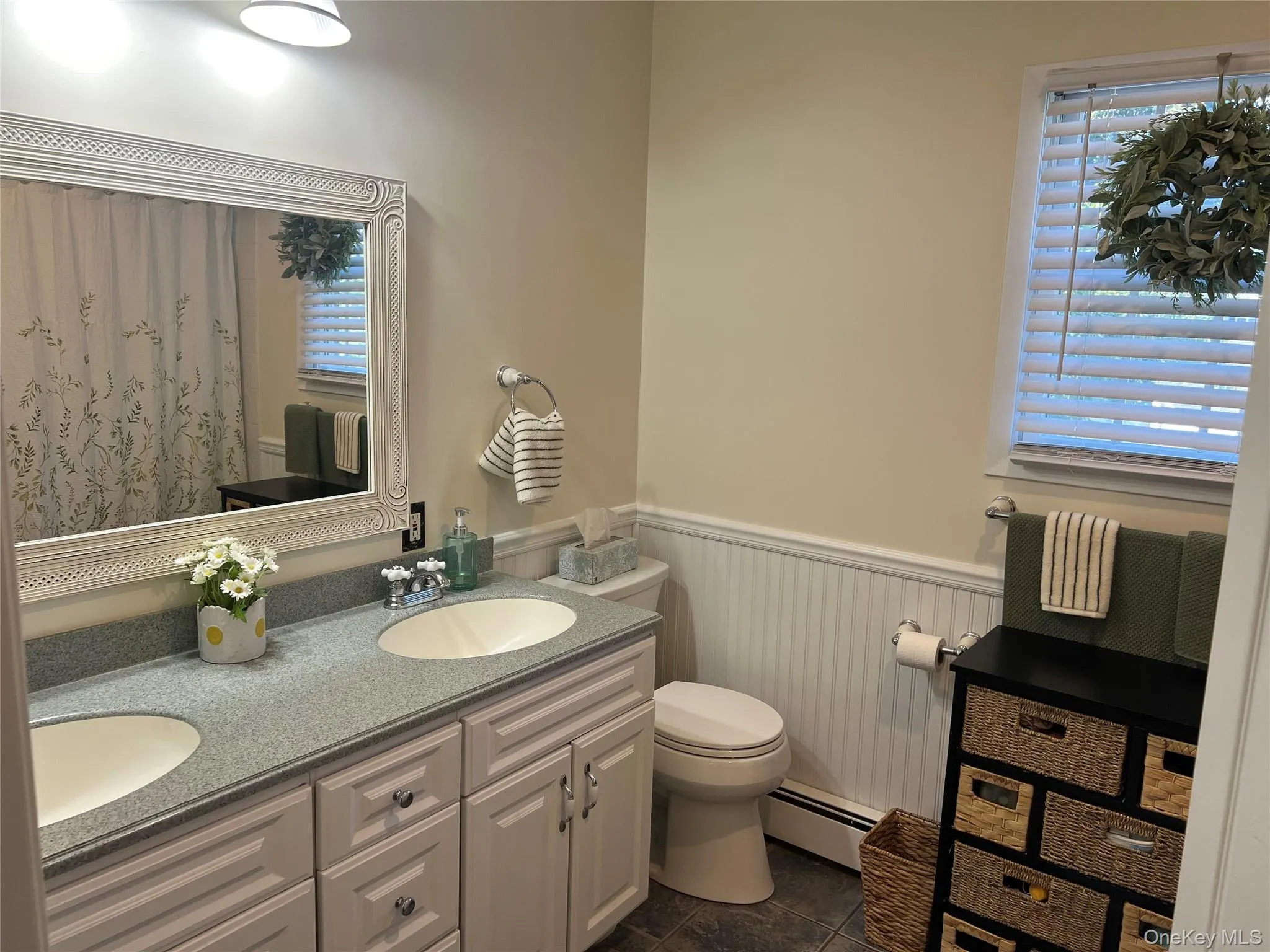 22 Emerson Avenue, Babylon, NY, 5 Bedrooms Bedrooms, 10 Rooms Rooms,3 BathroomsBathrooms,Residential,For Rent,Emerson,0,1064661 22 Emerson Avenue, Babylon, NY, 5 Bedrooms Bedrooms, 10 Rooms Rooms,3 BathroomsBathrooms,Residential,For Rent,Emerson,0,1064661