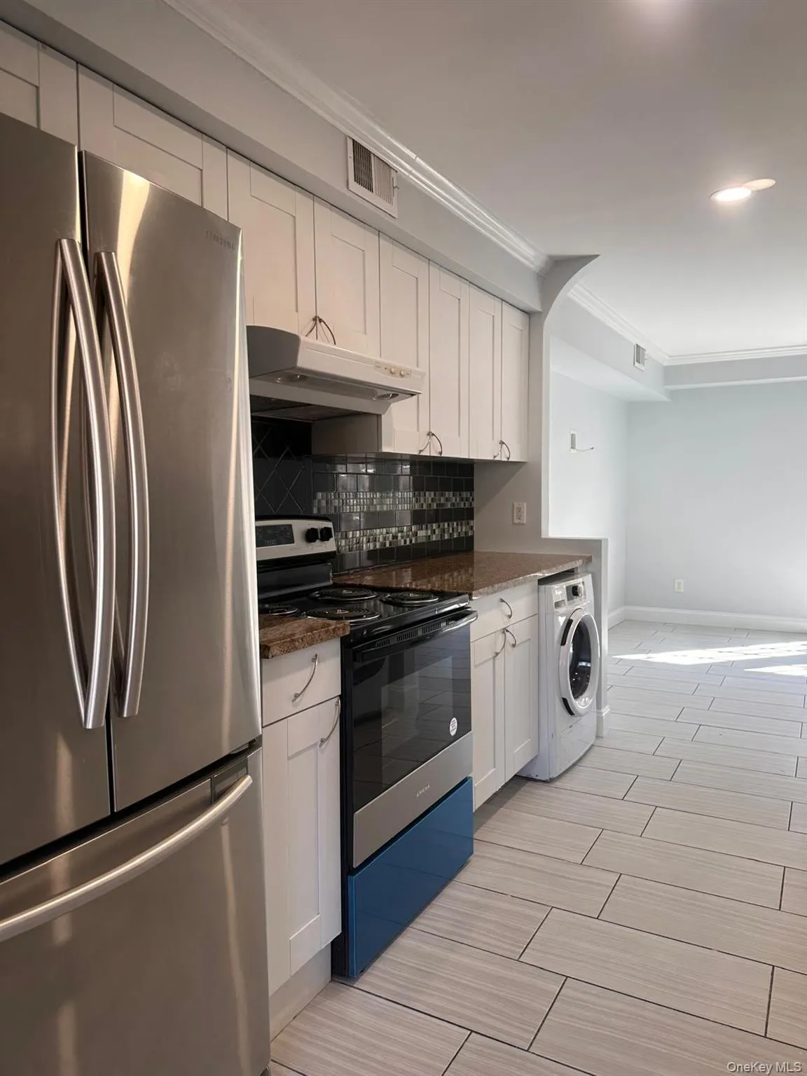 206 Hill Rise, Riverhead, NY, 3 Bedrooms Bedrooms, 6 Rooms Rooms,2 BathroomsBathrooms,Residential Lease,For Rent,Hill Rise,0,1064665 206 Hill Rise, Riverhead, NY, 3 Bedrooms Bedrooms, 6 Rooms Rooms,2 BathroomsBathrooms,Residential Lease,For Rent,Hill Rise,0,1064665