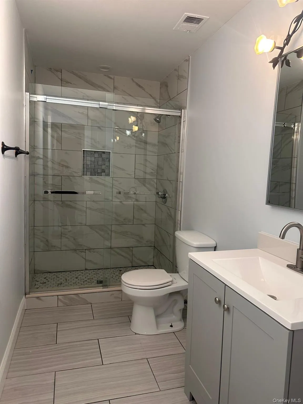206 Hill Rise, Riverhead, NY, 3 Bedrooms Bedrooms, 6 Rooms Rooms,2 BathroomsBathrooms,Residential Lease,For Rent,Hill Rise,0,1064665 206 Hill Rise, Riverhead, NY, 3 Bedrooms Bedrooms, 6 Rooms Rooms,2 BathroomsBathrooms,Residential Lease,For Rent,Hill Rise,0,1064665