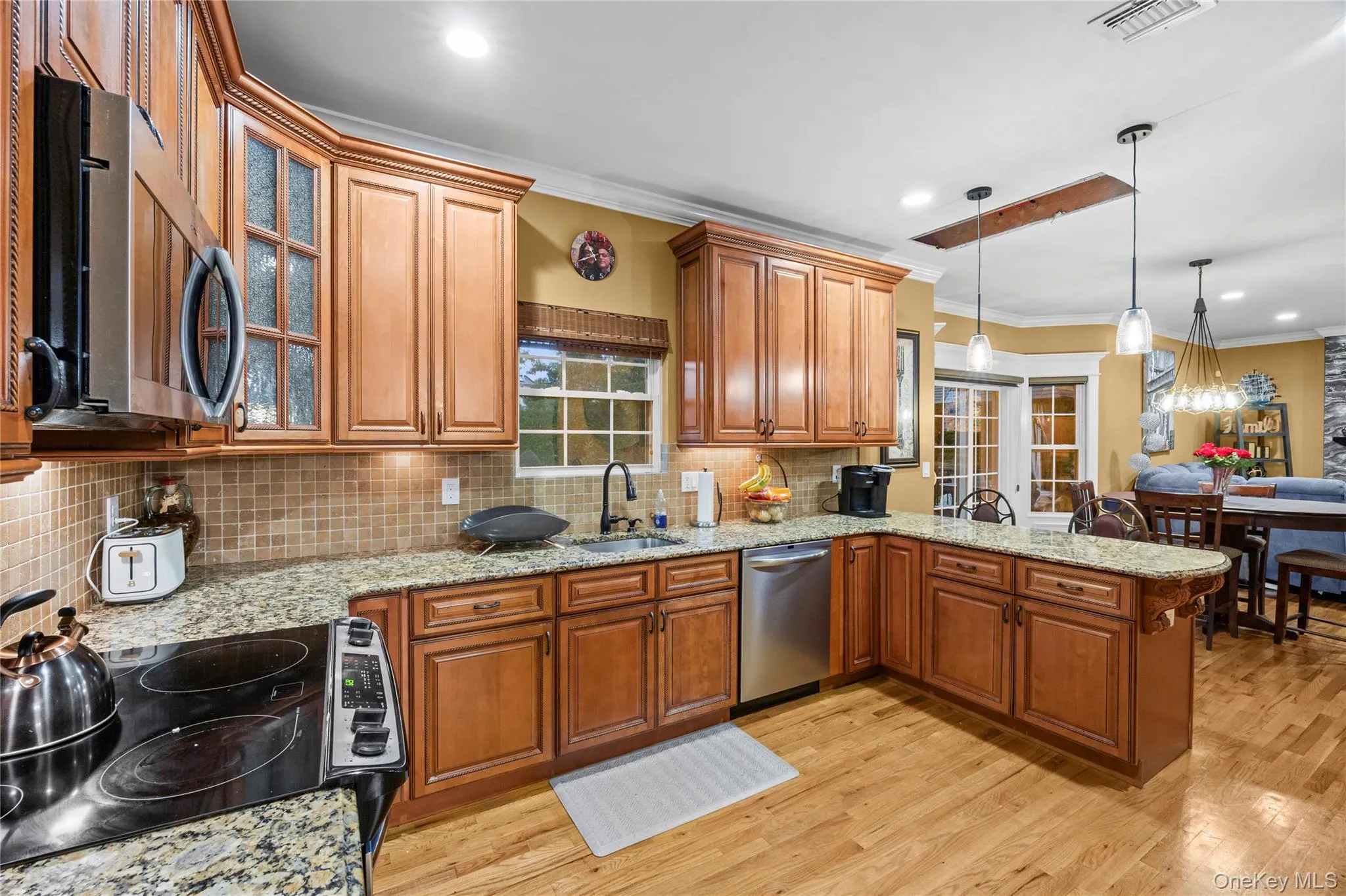 7 Toussie Court, Brookhaven, NY, 4 Bedrooms Bedrooms, 10 Rooms Rooms,3 BathroomsBathrooms,Residential,For Rent,Toussie,0,1064667 7 Toussie Court, Brookhaven, NY, 4 Bedrooms Bedrooms, 10 Rooms Rooms,3 BathroomsBathrooms,Residential,For Rent,Toussie,0,1064667