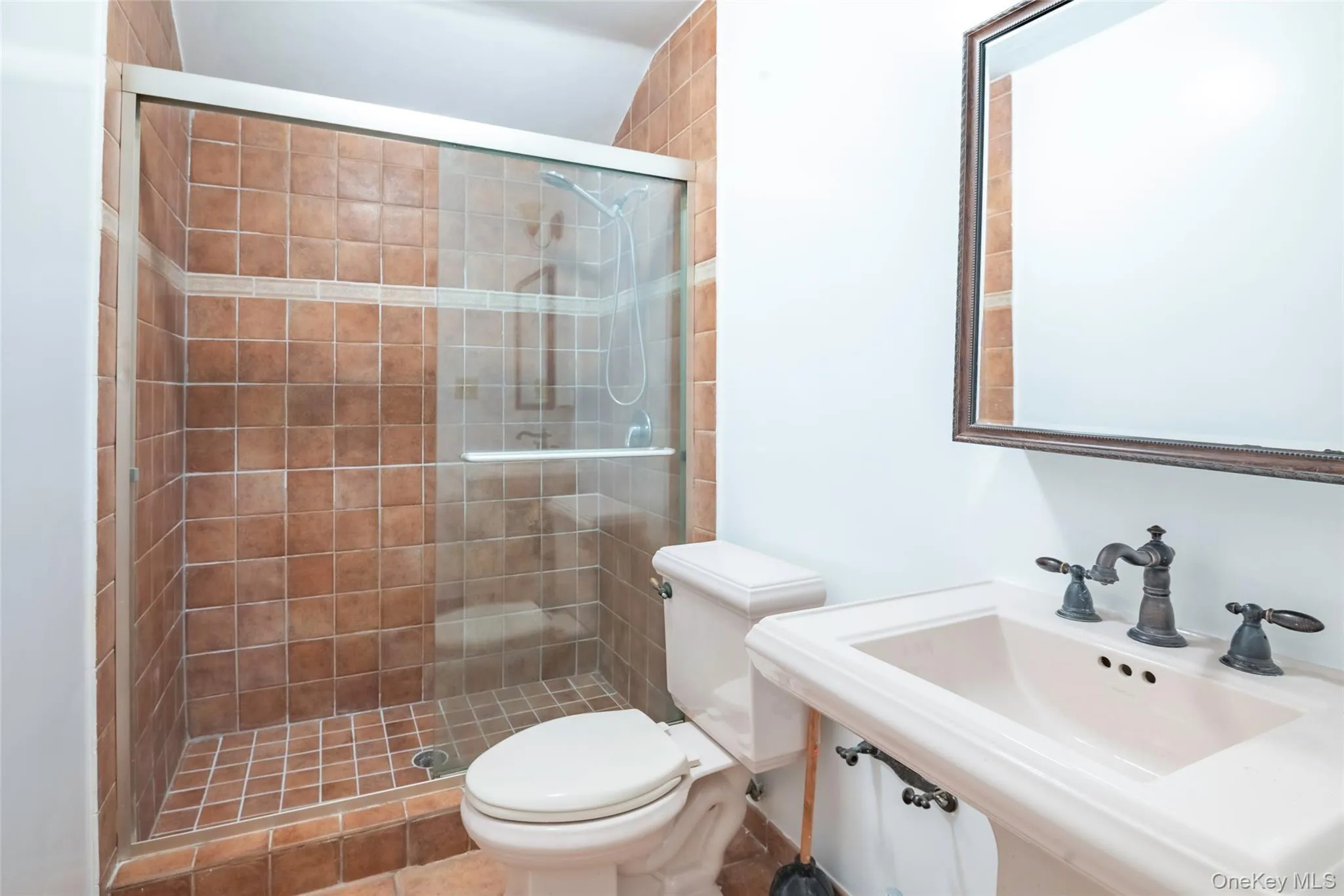 68-07 50th Avenue, New York, NY , With , 2 Bedroom , and , 5 Room , 1 Bathroom , For , Residential Lease , For Rent , 1064672 , MLSID,1064672 68-07 50th Avenue, New York, NY , With , 2 Bedroom , and , 5 Room , 1 Bathroom , For , Residential Lease , For Rent , 1064672 , MLSID,1064672