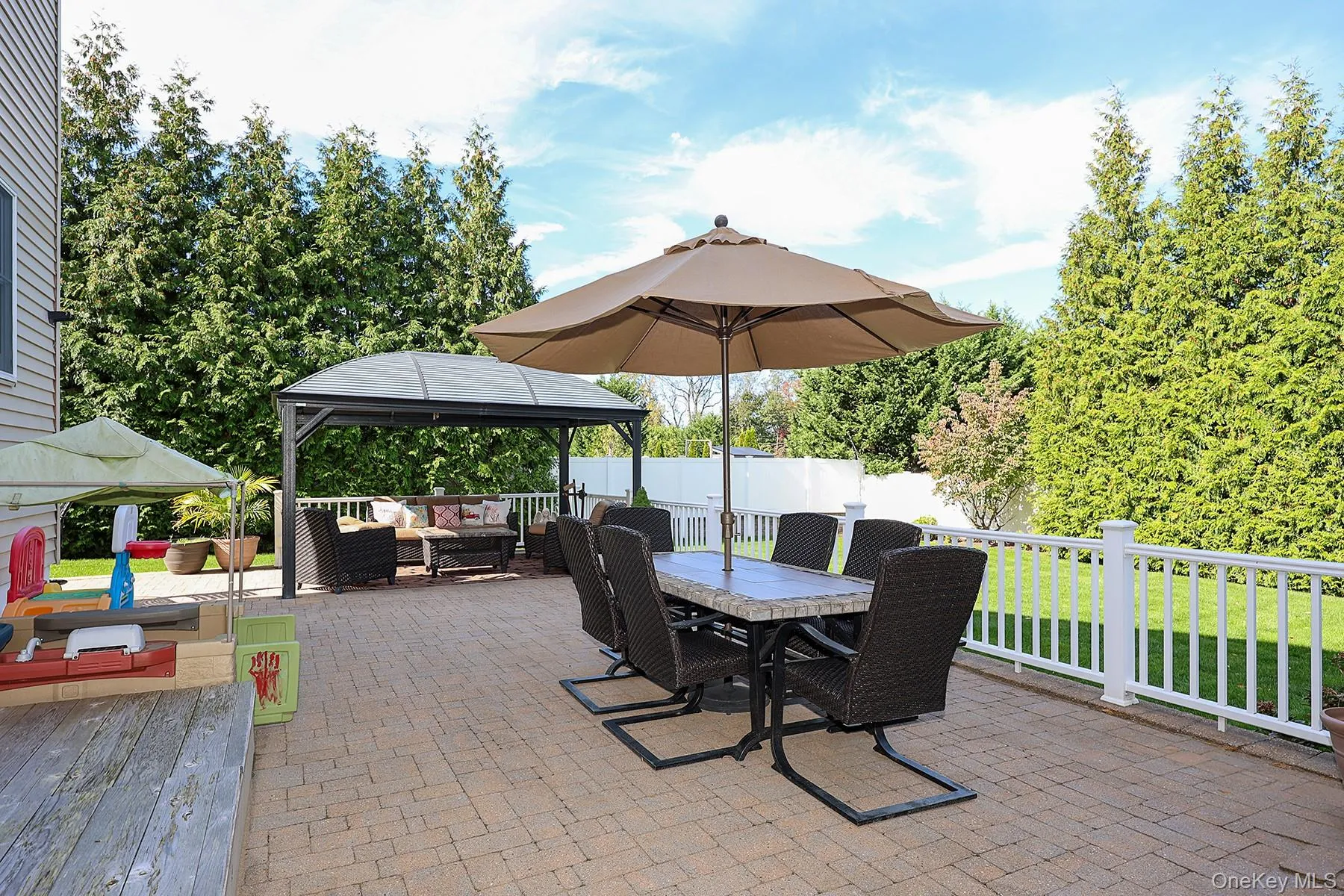 80 Alder Drive, Smithtown, NY, 4 Bedrooms Bedrooms, 8 Rooms Rooms,2 BathroomsBathrooms,Residential,For Rent,Alder,0,1064675 80 Alder Drive, Smithtown, NY, 4 Bedrooms Bedrooms, 8 Rooms Rooms,2 BathroomsBathrooms,Residential,For Rent,Alder,0,1064675