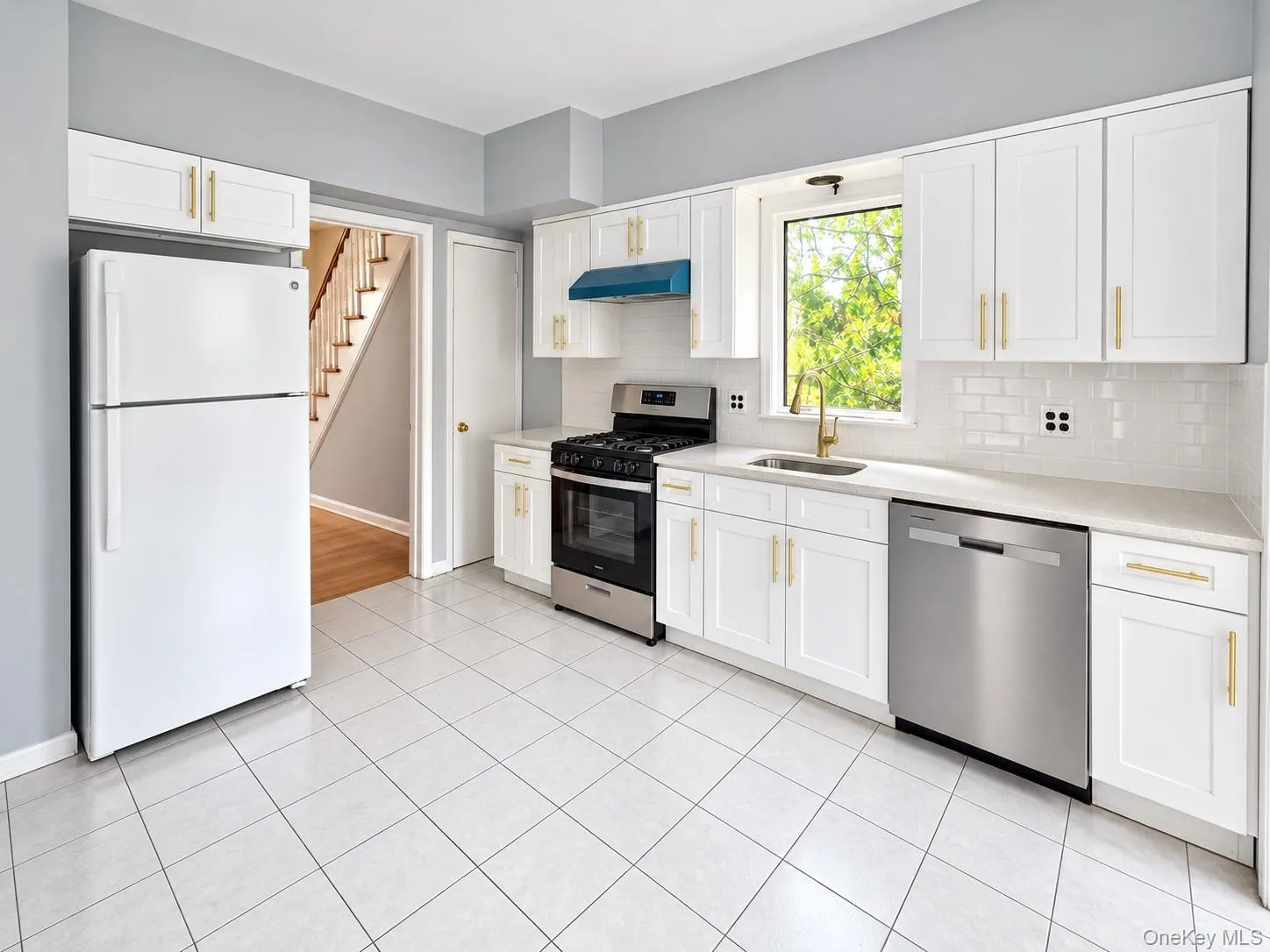 38 Stewart Place, Eastchester, NY, 3 Bedrooms Bedrooms, 7 Rooms Rooms,1 BathroomBathrooms,Residential Lease,For Rent,Stewart,0,1064685 38 Stewart Place, Eastchester, NY, 3 Bedrooms Bedrooms, 7 Rooms Rooms,1 BathroomBathrooms,Residential Lease,For Rent,Stewart,0,1064685