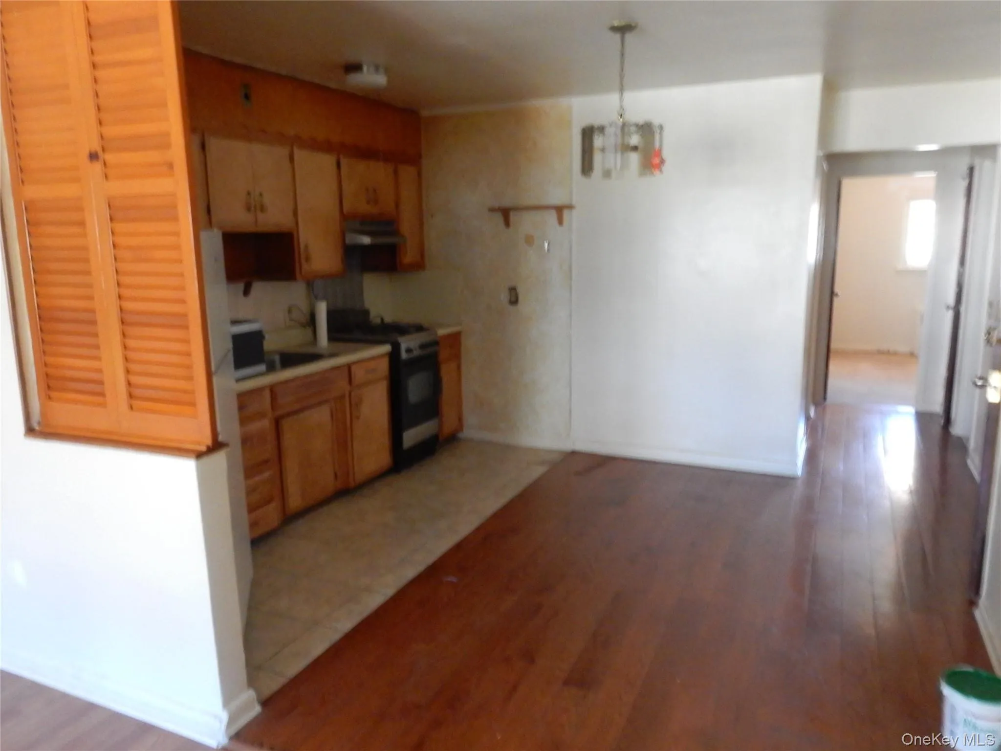 4044 Harper Avenue, New York, NY, 3 Bedrooms Bedrooms, 5 Rooms Rooms,1 BathroomBathrooms,Residential Lease,For Rent,Harper,0,1064686 4044 Harper Avenue, New York, NY, 3 Bedrooms Bedrooms, 5 Rooms Rooms,1 BathroomBathrooms,Residential Lease,For Rent,Harper,0,1064686