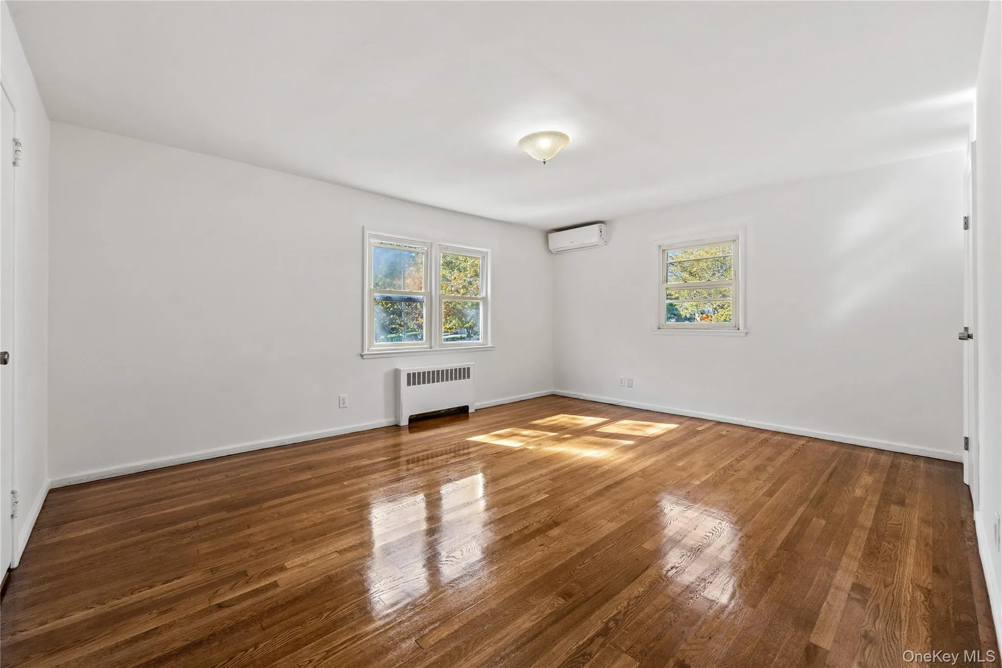 219-01 82nd Avenue, New York, NY, 4 Bedrooms Bedrooms, 8 Rooms Rooms,3 BathroomsBathrooms,Residential,For Rent,82nd,0,1064699 219-01 82nd Avenue, New York, NY, 4 Bedrooms Bedrooms, 8 Rooms Rooms,3 BathroomsBathrooms,Residential,For Rent,82nd,0,1064699