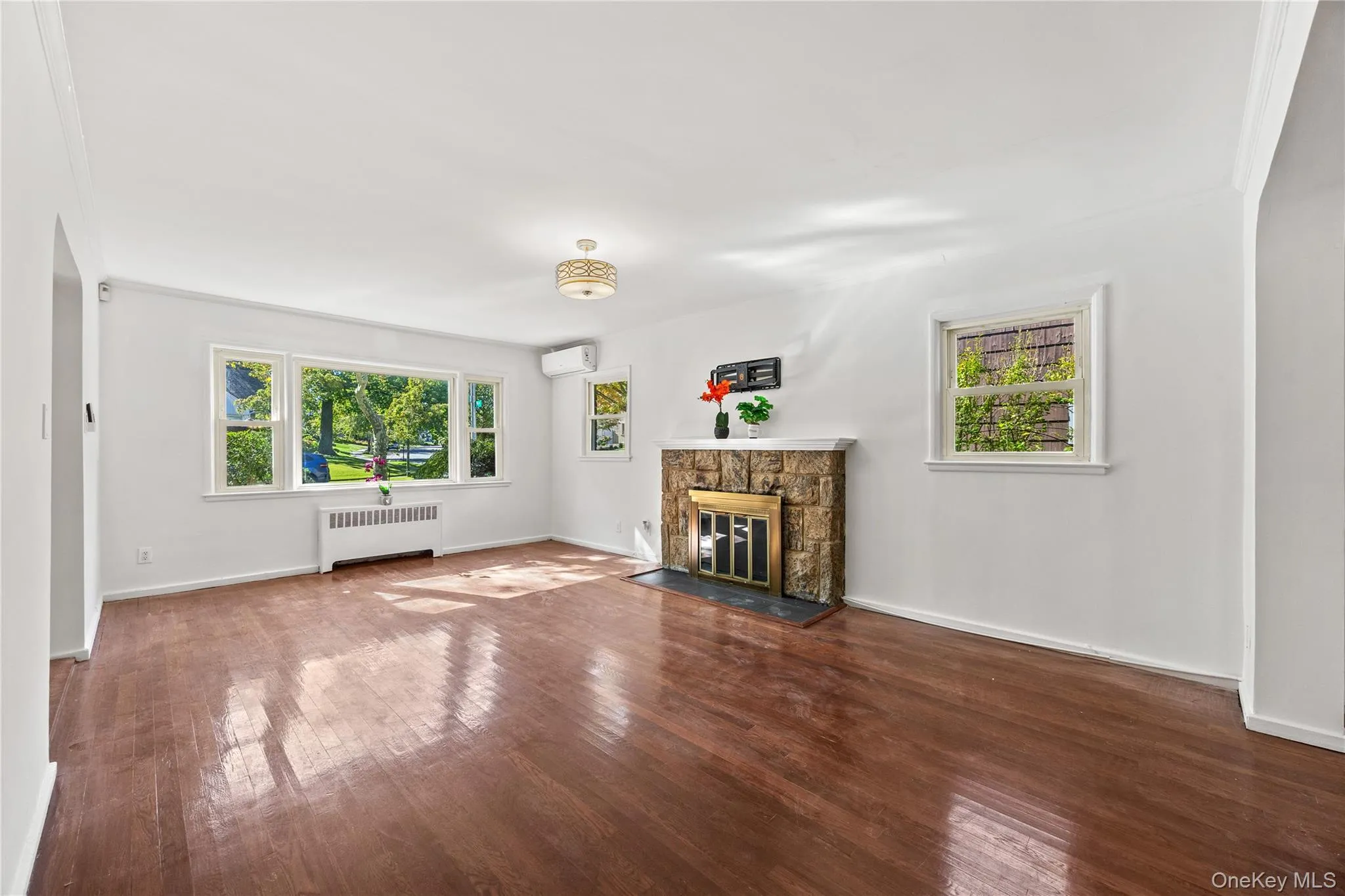 219-01 82nd Avenue, New York, NY, 4 Bedrooms Bedrooms, 8 Rooms Rooms,3 BathroomsBathrooms,Residential,For Rent,82nd,0,1064699 219-01 82nd Avenue, New York, NY, 4 Bedrooms Bedrooms, 8 Rooms Rooms,3 BathroomsBathrooms,Residential,For Rent,82nd,0,1064699