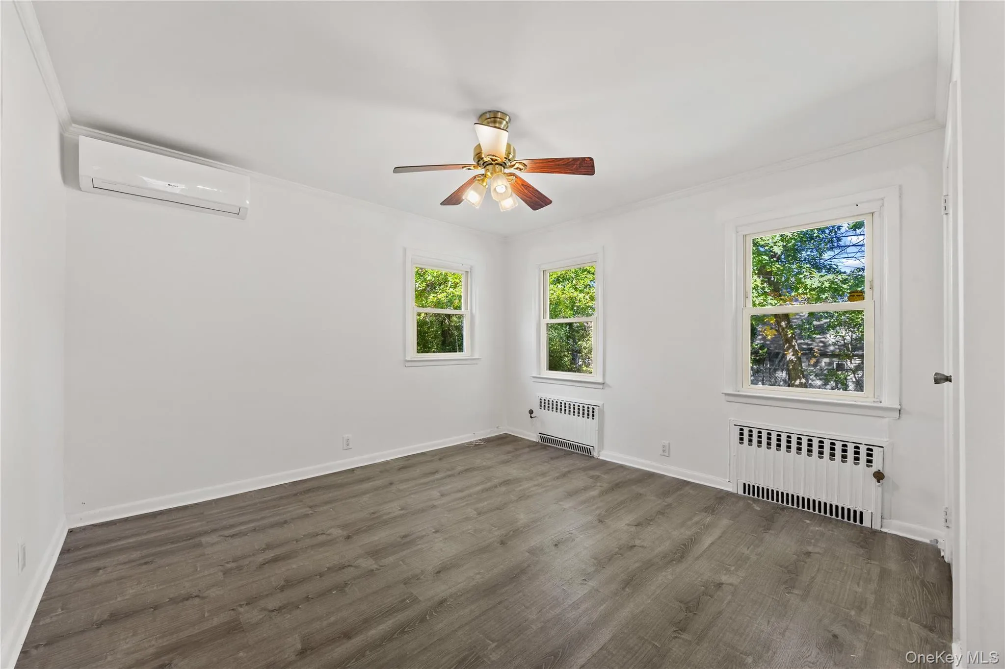 219-01 82nd Avenue, New York, NY, 4 Bedrooms Bedrooms, 8 Rooms Rooms,3 BathroomsBathrooms,Residential,For Rent,82nd,0,1064699 219-01 82nd Avenue, New York, NY, 4 Bedrooms Bedrooms, 8 Rooms Rooms,3 BathroomsBathrooms,Residential,For Rent,82nd,0,1064699