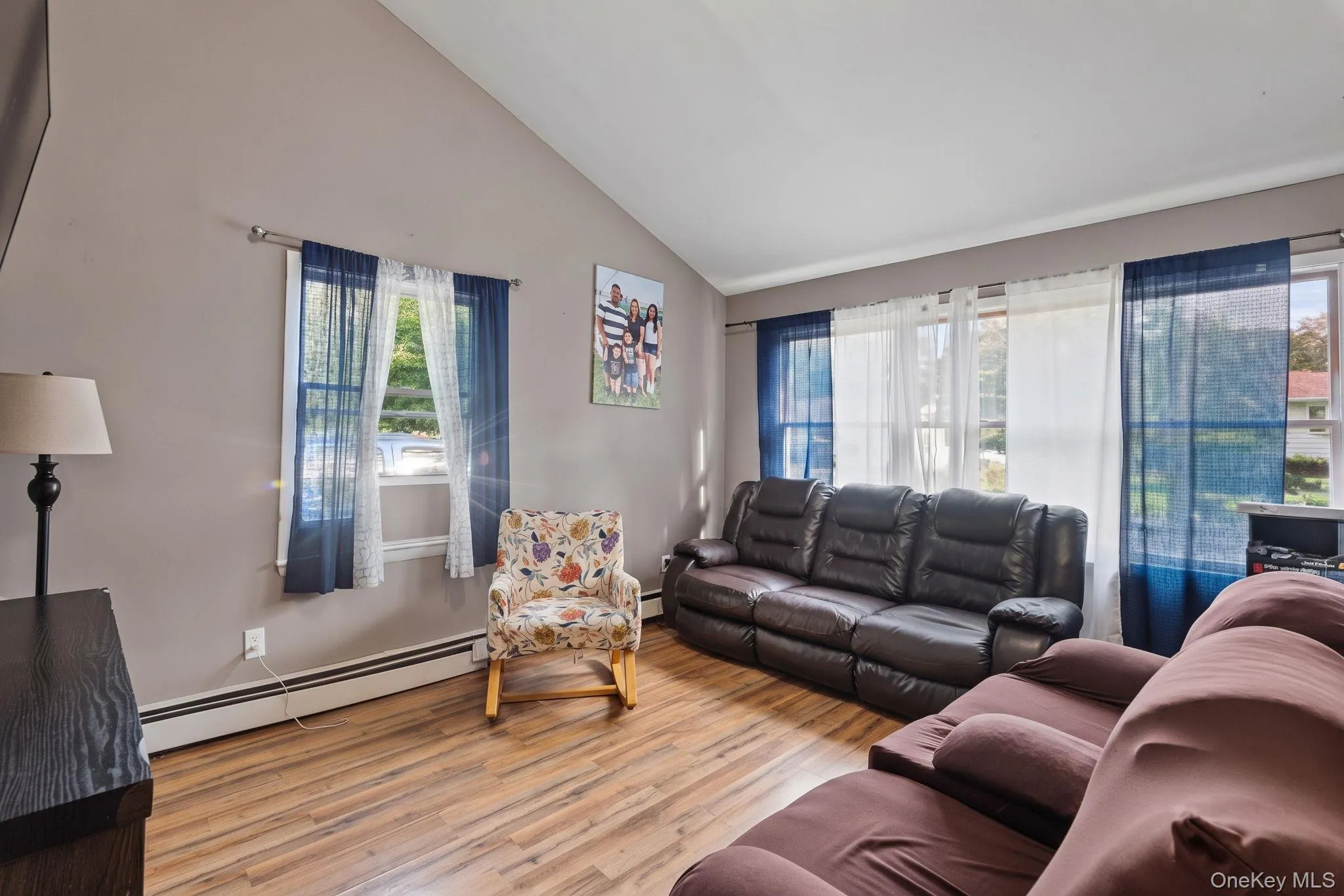 81 Bushwick Avenue, Islip, NY, 4 Bedrooms Bedrooms, 14 Rooms Rooms,2 BathroomsBathrooms,Residential,For Rent,Bushwick,0,1064729 81 Bushwick Avenue, Islip, NY, 4 Bedrooms Bedrooms, 14 Rooms Rooms,2 BathroomsBathrooms,Residential,For Rent,Bushwick,0,1064729