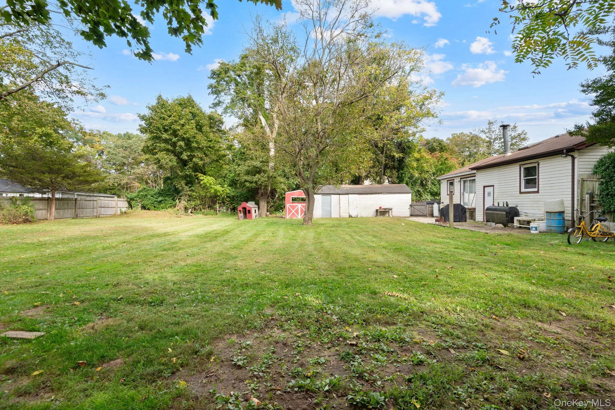81 Bushwick Avenue, Islip, NY, 4 Bedrooms Bedrooms, 14 Rooms Rooms,2 BathroomsBathrooms,Residential,For Rent,Bushwick,0,1064729 81 Bushwick Avenue, Islip, NY, 4 Bedrooms Bedrooms, 14 Rooms Rooms,2 BathroomsBathrooms,Residential,For Rent,Bushwick,0,1064729
