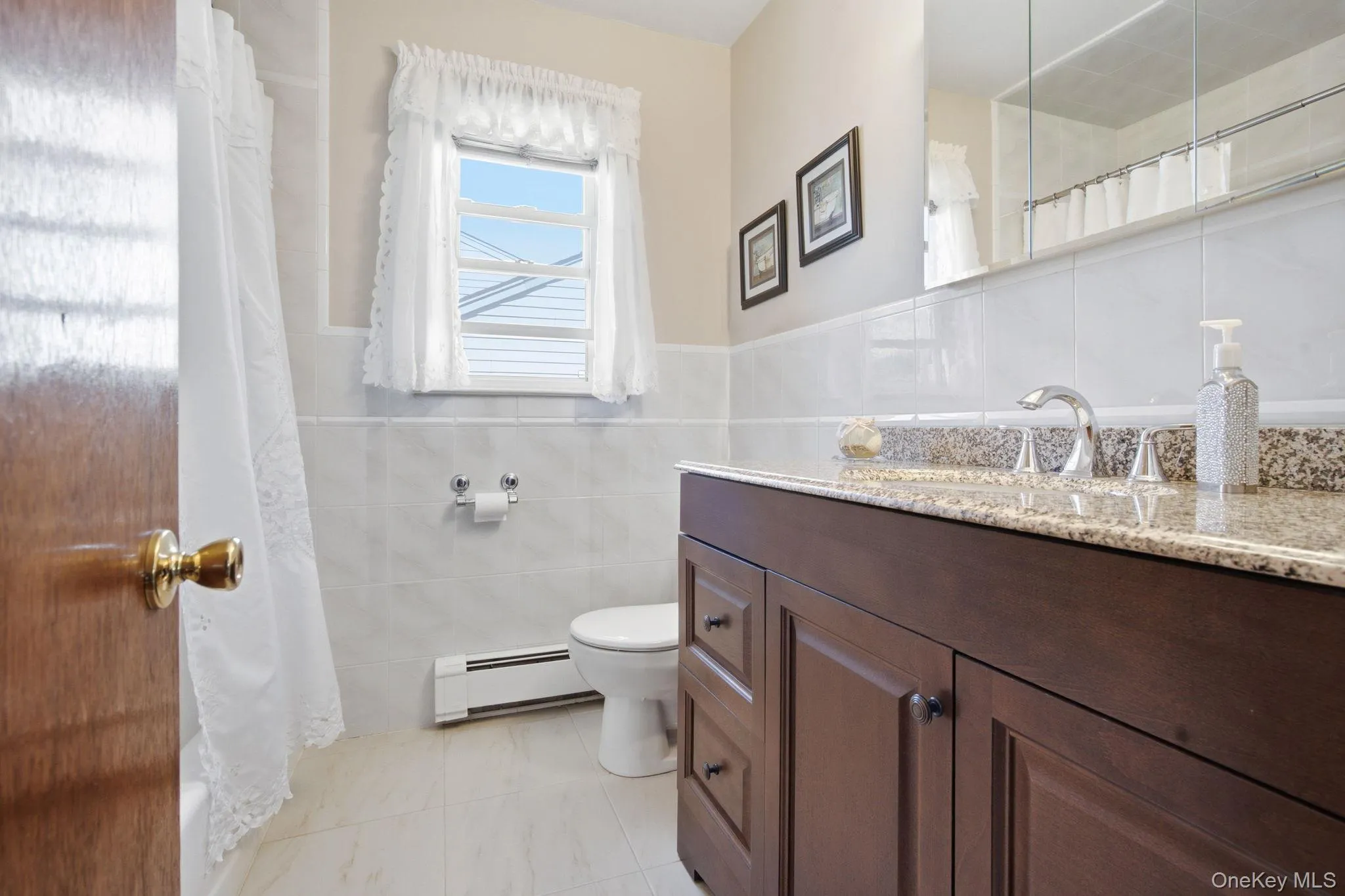 249 17th Street, Huntington, NY, 4 Bedrooms Bedrooms, 7 Rooms Rooms,2 BathroomsBathrooms,Residential,For Rent,17th,0,1064731 249 17th Street, Huntington, NY, 4 Bedrooms Bedrooms, 7 Rooms Rooms,2 BathroomsBathrooms,Residential,For Rent,17th,0,1064731