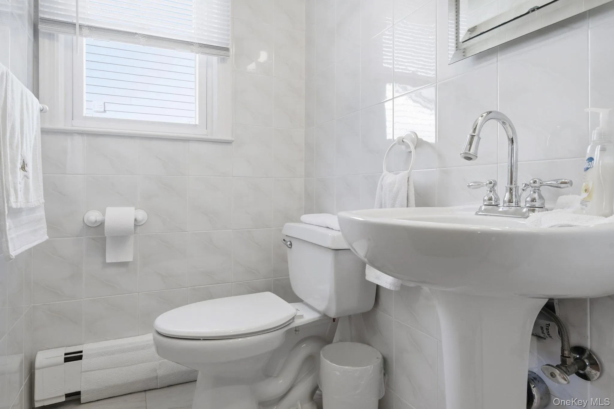 249 17th Street, Huntington, NY, 4 Bedrooms Bedrooms, 7 Rooms Rooms,2 BathroomsBathrooms,Residential,For Rent,17th,0,1064731 249 17th Street, Huntington, NY, 4 Bedrooms Bedrooms, 7 Rooms Rooms,2 BathroomsBathrooms,Residential,For Rent,17th,0,1064731