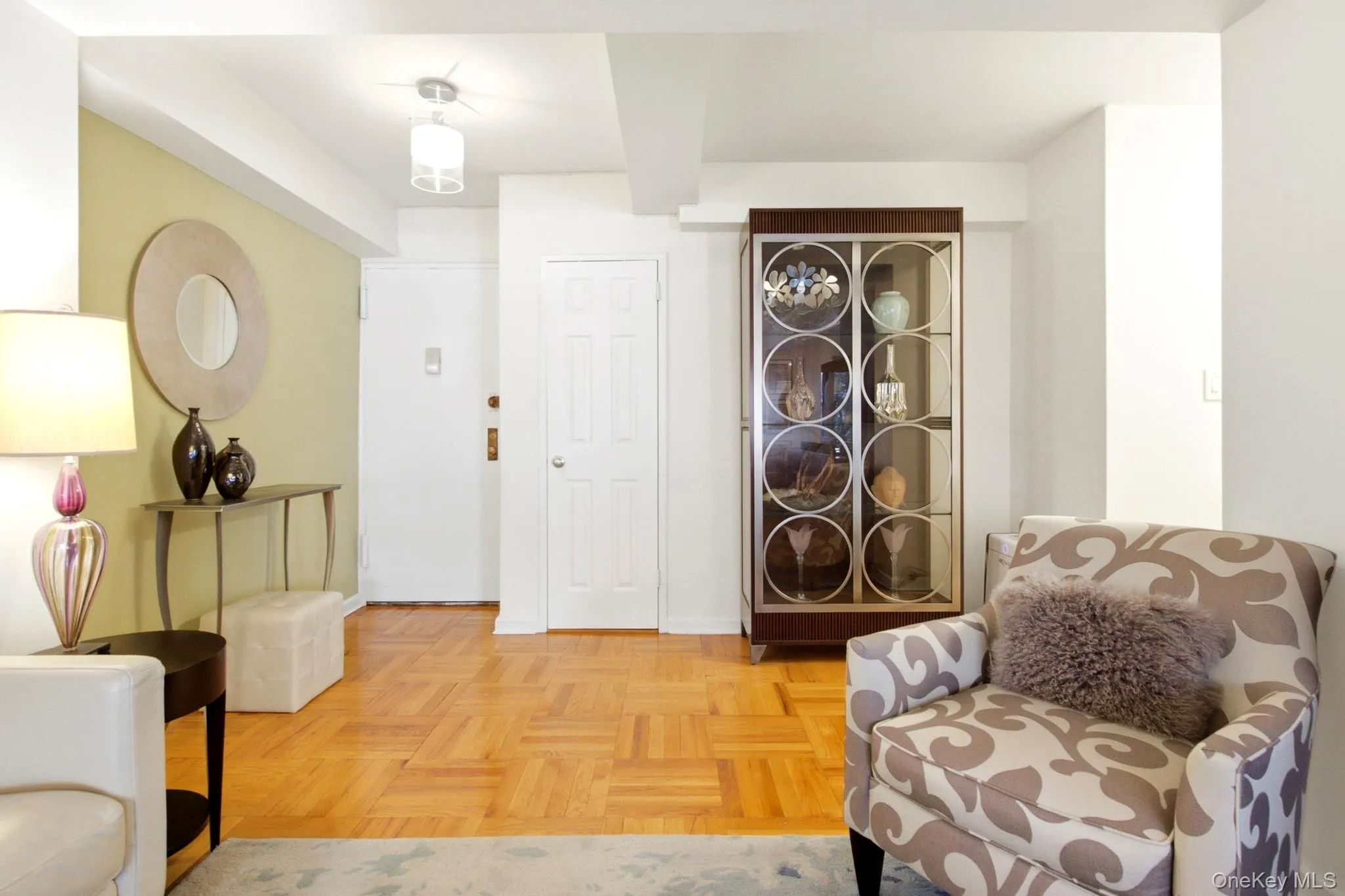 110-20 71st Road, New York, NY, 1 Bedroom Bedrooms, 4 Rooms Rooms,1 BathroomBathrooms,Residential,For Rent,71st,0,1064738 110-20 71st Road, New York, NY, 1 Bedroom Bedrooms, 4 Rooms Rooms,1 BathroomBathrooms,Residential,For Rent,71st,0,1064738