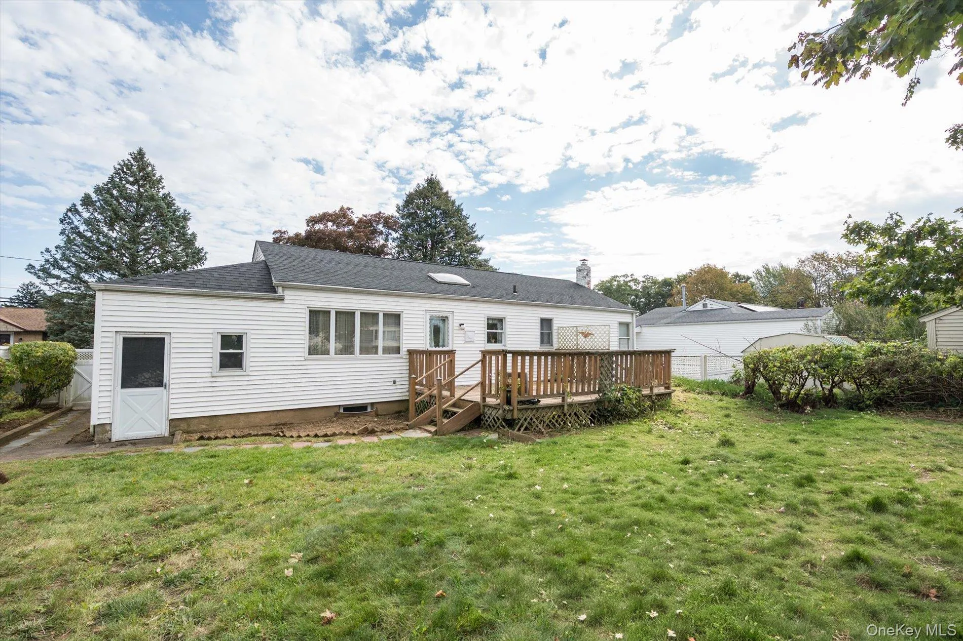 4 Paula Drive, Oyster Bay, NY, 3 Bedrooms Bedrooms, 6 Rooms Rooms,1 BathroomBathrooms,Residential,For Rent,Paula,0,1064765 4 Paula Drive, Oyster Bay, NY, 3 Bedrooms Bedrooms, 6 Rooms Rooms,1 BathroomBathrooms,Residential,For Rent,Paula,0,1064765