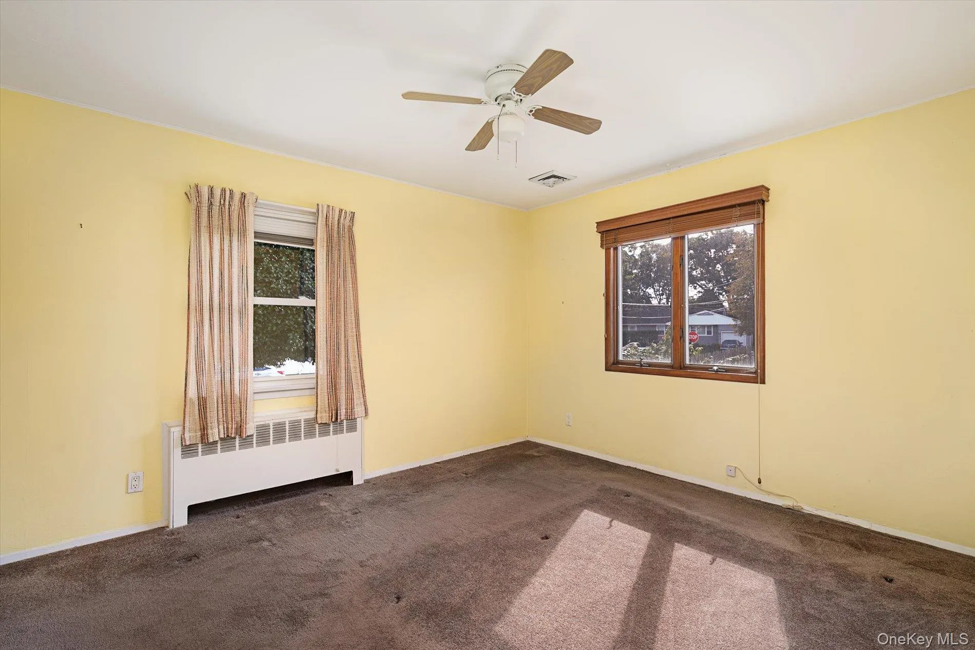 4 Paula Drive, Oyster Bay, NY, 3 Bedrooms Bedrooms, 6 Rooms Rooms,1 BathroomBathrooms,Residential,For Rent,Paula,0,1064765 4 Paula Drive, Oyster Bay, NY, 3 Bedrooms Bedrooms, 6 Rooms Rooms,1 BathroomBathrooms,Residential,For Rent,Paula,0,1064765
