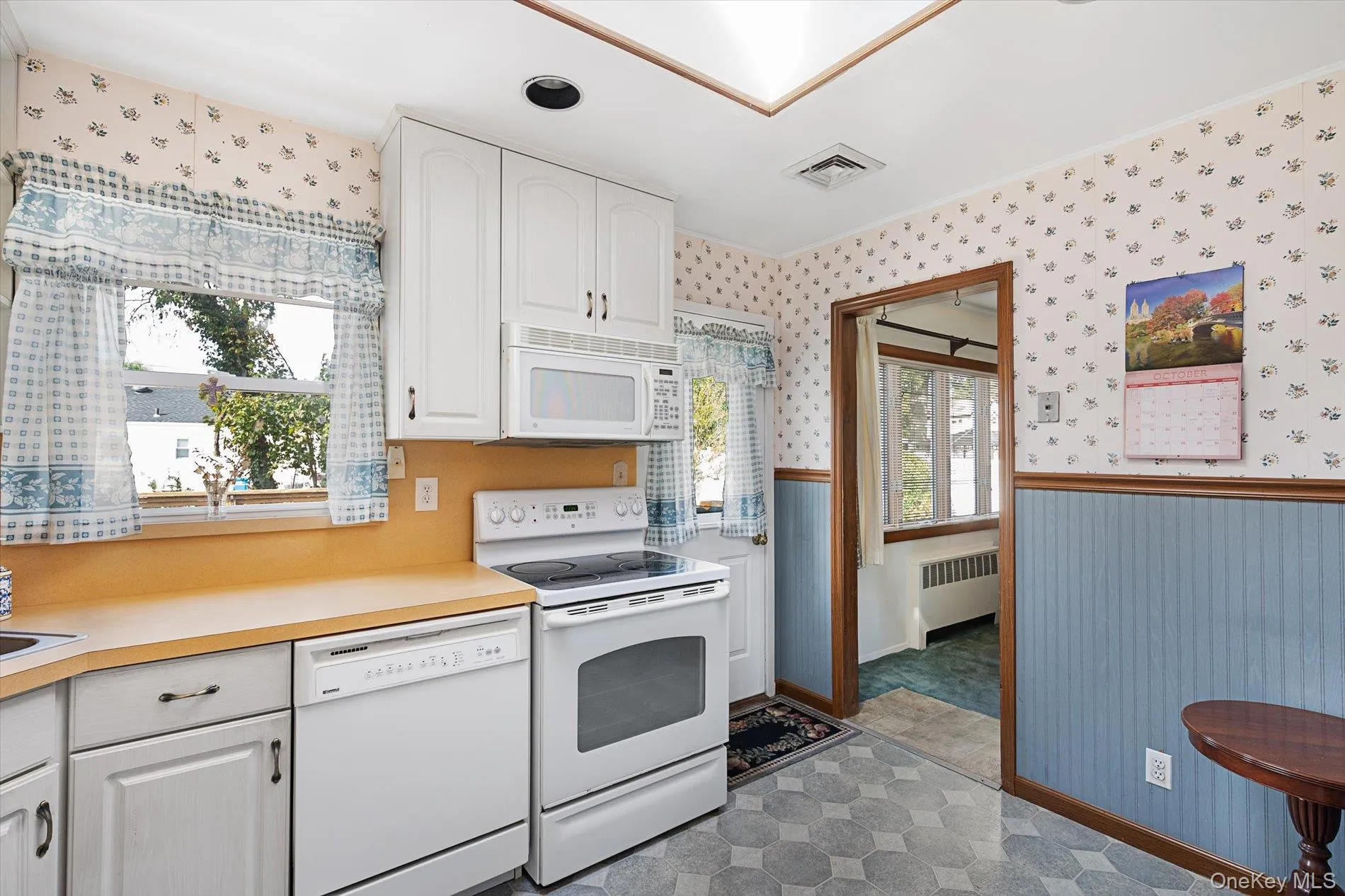 4 Paula Drive, Oyster Bay, NY, 3 Bedrooms Bedrooms, 6 Rooms Rooms,1 BathroomBathrooms,Residential,For Rent,Paula,0,1064765 4 Paula Drive, Oyster Bay, NY, 3 Bedrooms Bedrooms, 6 Rooms Rooms,1 BathroomBathrooms,Residential,For Rent,Paula,0,1064765