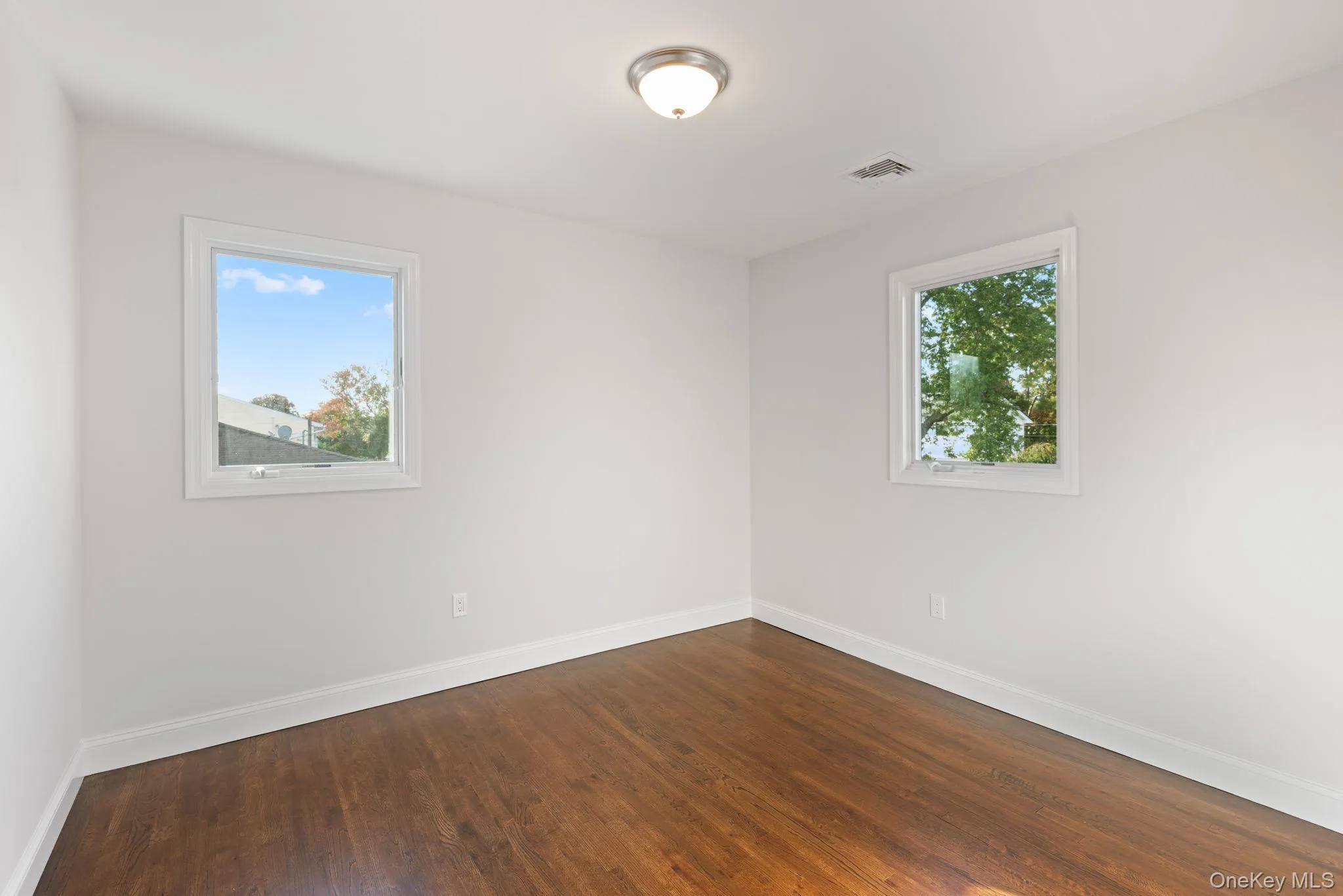 124 Ithaca Street, Islip, NY, 4 Bedrooms Bedrooms, 12 Rooms Rooms,2 BathroomsBathrooms,Residential,For Rent,Ithaca,0,1064788 124 Ithaca Street, Islip, NY, 4 Bedrooms Bedrooms, 12 Rooms Rooms,2 BathroomsBathrooms,Residential,For Rent,Ithaca,0,1064788