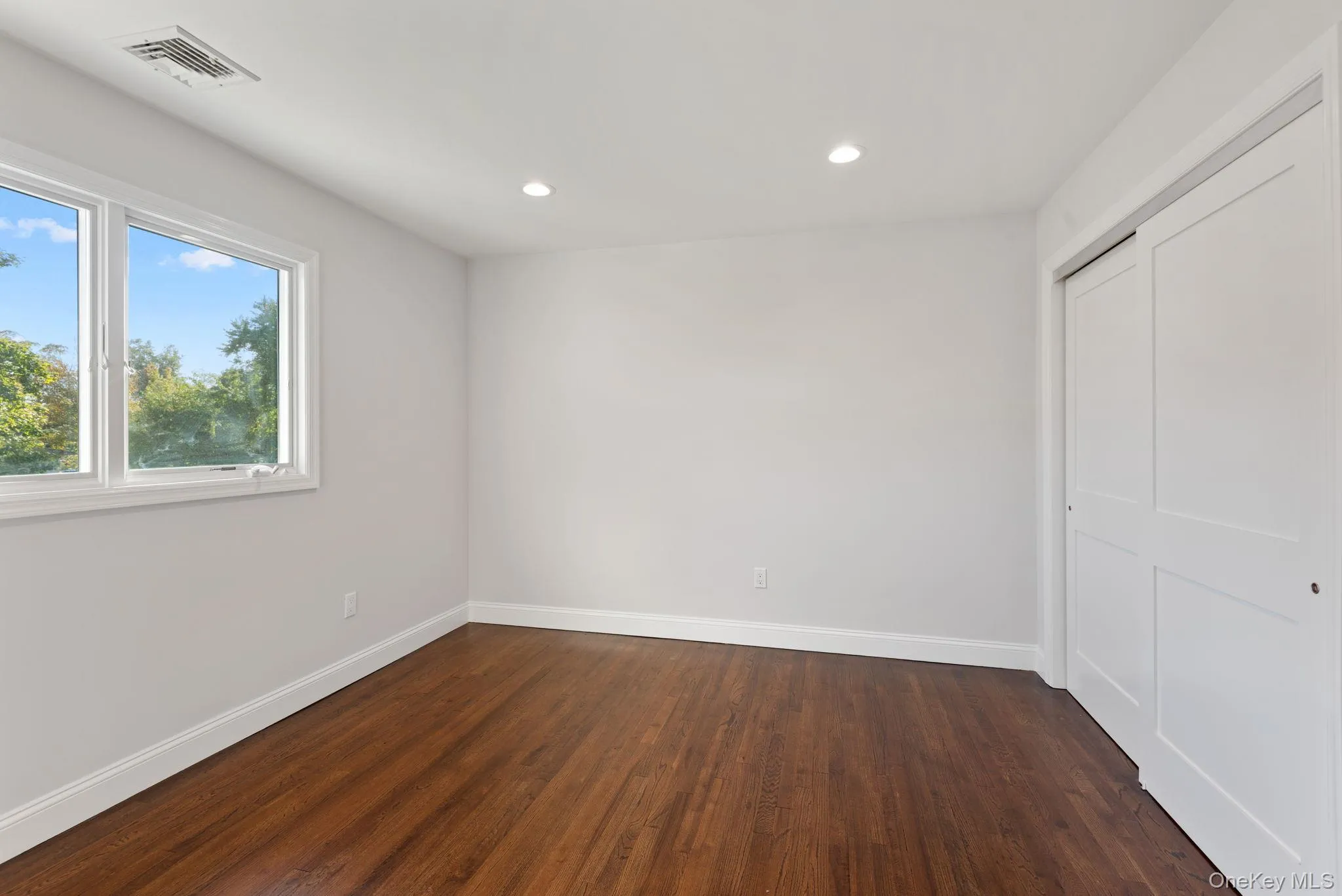 124 Ithaca Street, Islip, NY, 4 Bedrooms Bedrooms, 12 Rooms Rooms,2 BathroomsBathrooms,Residential,For Rent,Ithaca,0,1064788 124 Ithaca Street, Islip, NY, 4 Bedrooms Bedrooms, 12 Rooms Rooms,2 BathroomsBathrooms,Residential,For Rent,Ithaca,0,1064788