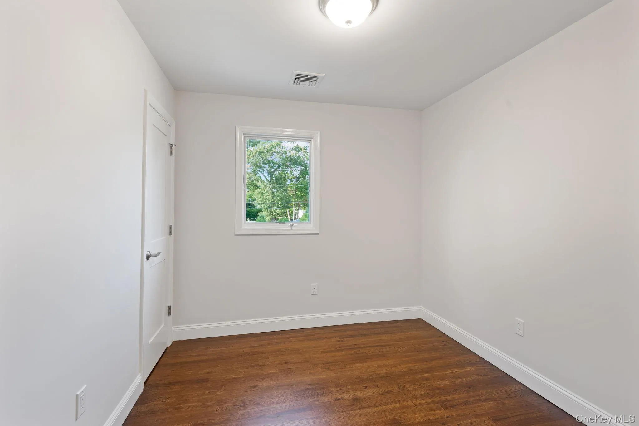 124 Ithaca Street, Islip, NY, 4 Bedrooms Bedrooms, 12 Rooms Rooms,2 BathroomsBathrooms,Residential,For Rent,Ithaca,0,1064788 124 Ithaca Street, Islip, NY, 4 Bedrooms Bedrooms, 12 Rooms Rooms,2 BathroomsBathrooms,Residential,For Rent,Ithaca,0,1064788