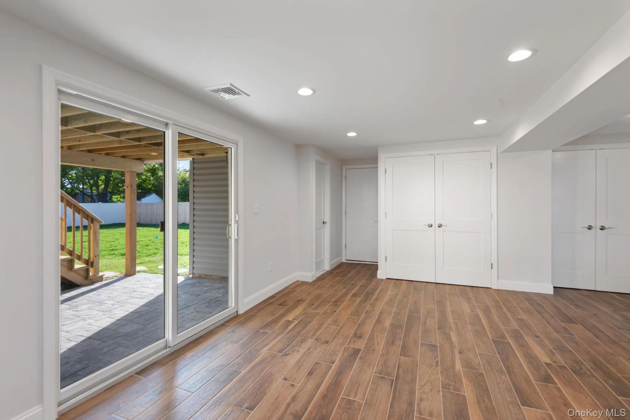 124 Ithaca Street, Islip, NY, 4 Bedrooms Bedrooms, 12 Rooms Rooms,2 BathroomsBathrooms,Residential,For Rent,Ithaca,0,1064788 124 Ithaca Street, Islip, NY, 4 Bedrooms Bedrooms, 12 Rooms Rooms,2 BathroomsBathrooms,Residential,For Rent,Ithaca,0,1064788