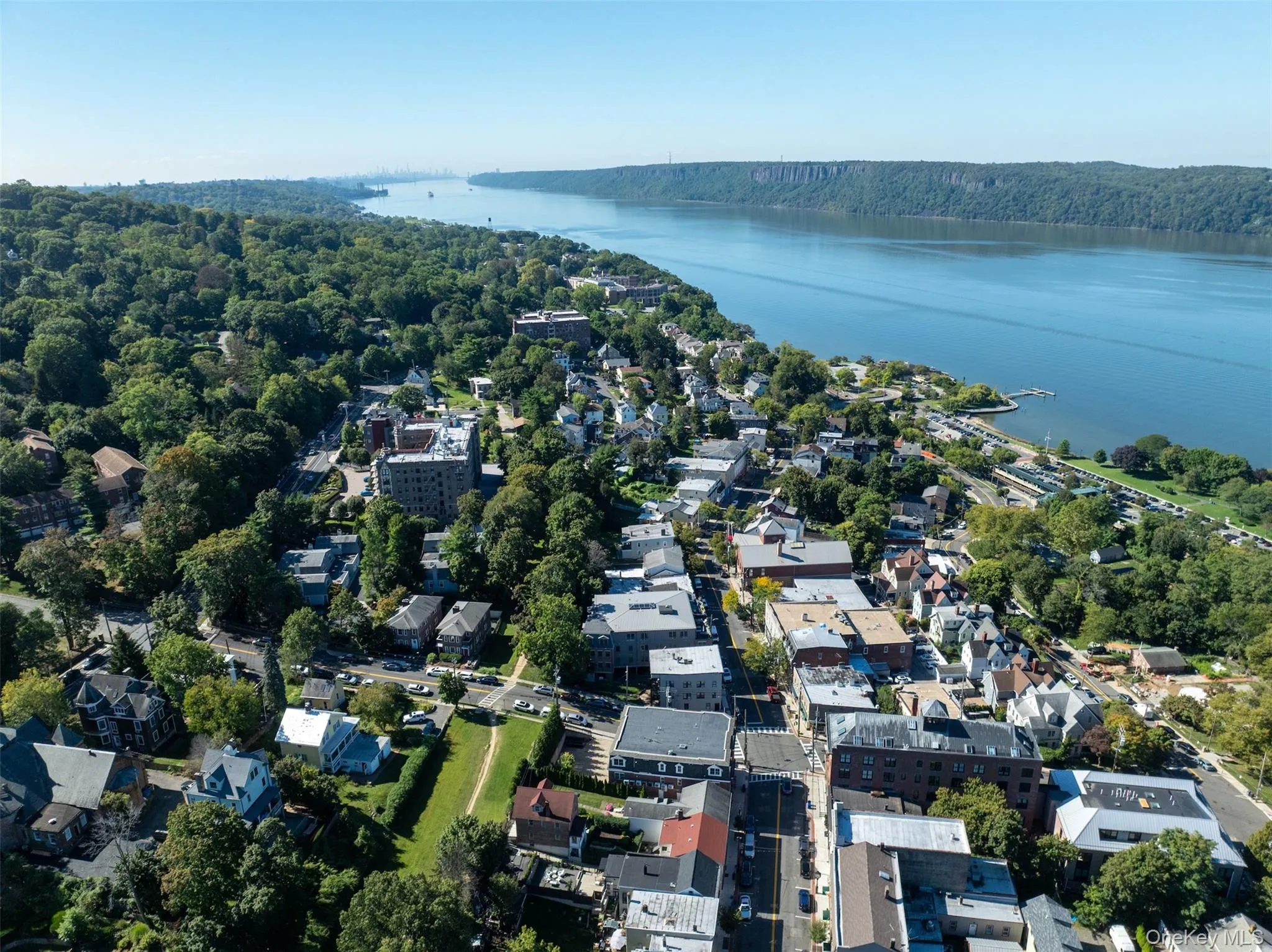 66 Main Street, Greenburgh, NY , With , 1 Bedroom , and , 3 Room , 1 Bathroom , For , Residential Lease , For Rent , 1064795 , MLSID,1064795 66 Main Street, Greenburgh, NY , With , 1 Bedroom , and , 3 Room , 1 Bathroom , For , Residential Lease , For Rent , 1064795 , MLSID,1064795
