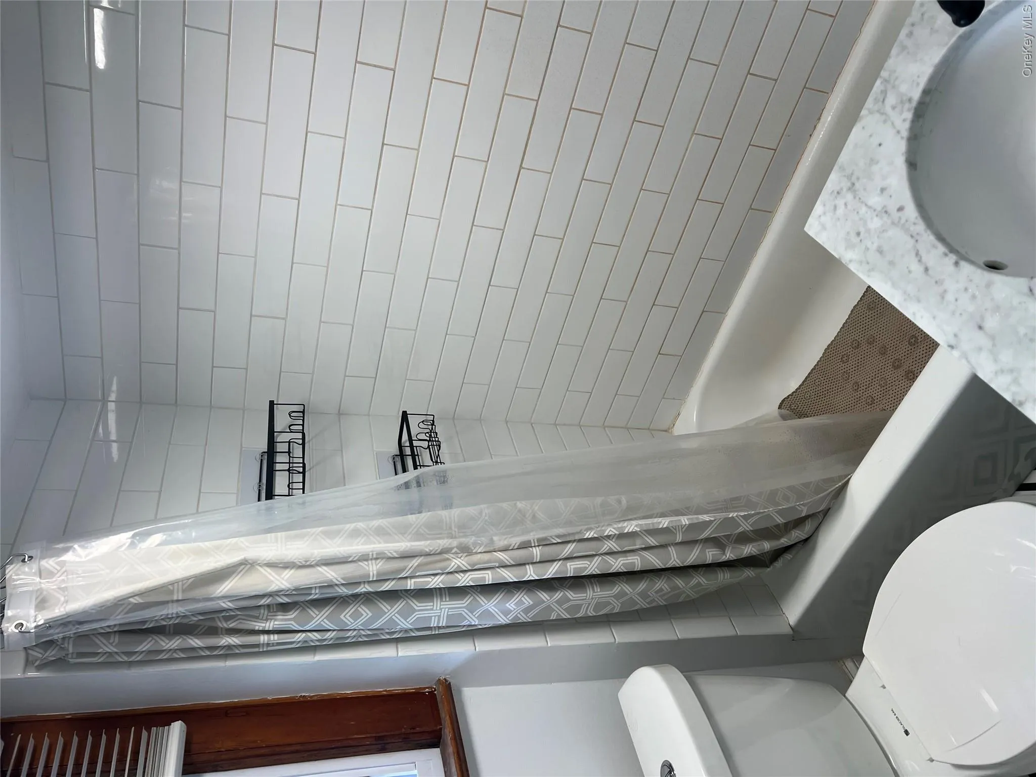 222 East Main Street, Beacon, NY, 1 Bedroom Bedrooms, 3 Rooms Rooms,1 BathroomBathrooms,Residential Lease,For Rent,East Main,0,1064802 222 East Main Street, Beacon, NY, 1 Bedroom Bedrooms, 3 Rooms Rooms,1 BathroomBathrooms,Residential Lease,For Rent,East Main,0,1064802