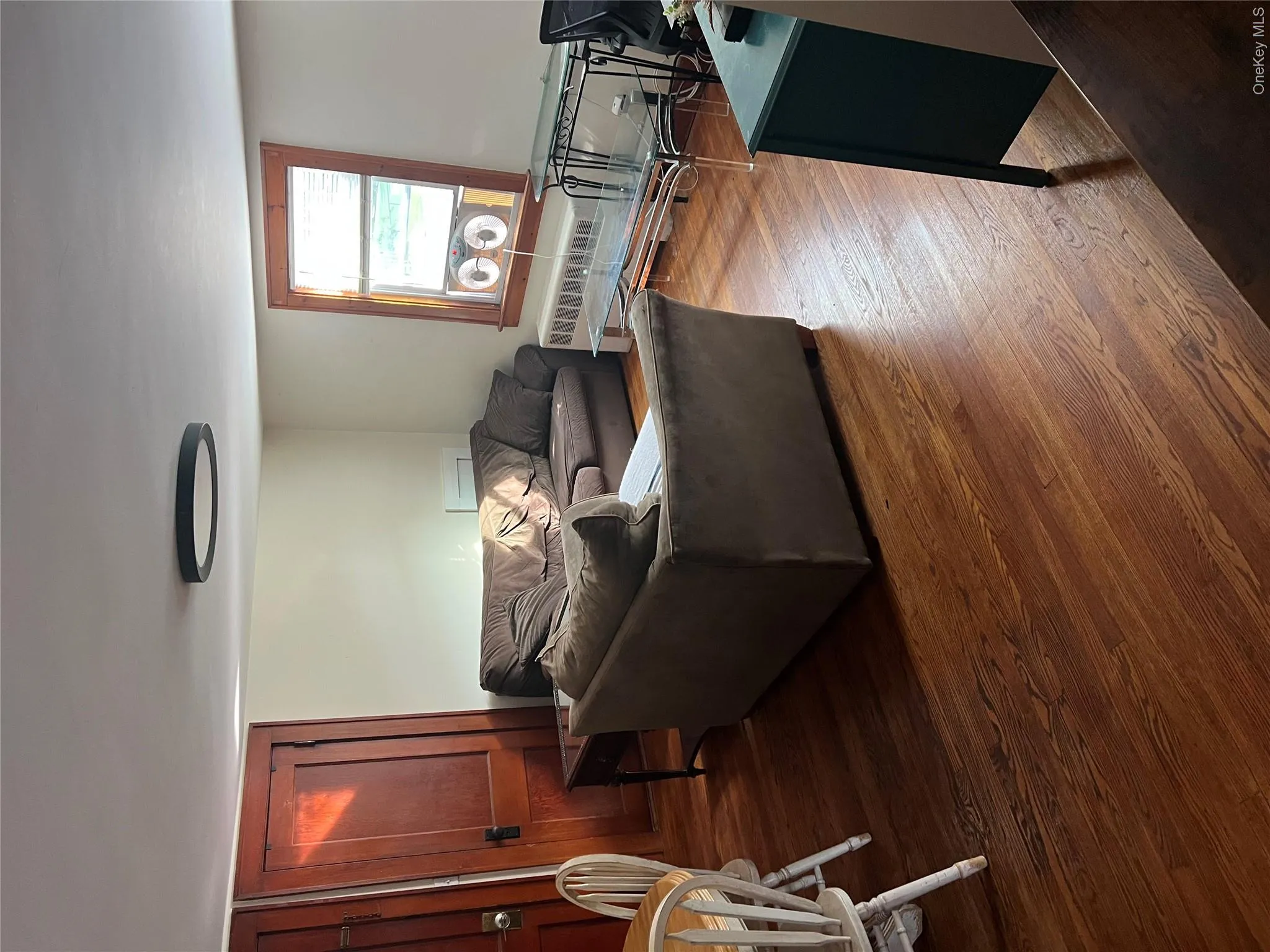 222 East Main Street, Beacon, NY, 1 Bedroom Bedrooms, 3 Rooms Rooms,1 BathroomBathrooms,Residential Lease,For Rent,East Main,0,1064802 222 East Main Street, Beacon, NY, 1 Bedroom Bedrooms, 3 Rooms Rooms,1 BathroomBathrooms,Residential Lease,For Rent,East Main,0,1064802