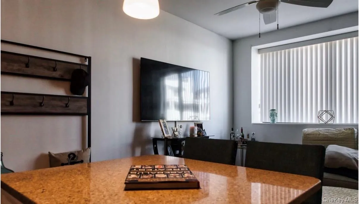 21 Arizona Avenue, Long Beach, NY , With , 1 Bedroom , and , 5 Room , 1 Bathroom , For , Residential Lease , For Rent , 1064816 , MLSID,1064816 21 Arizona Avenue, Long Beach, NY , With , 1 Bedroom , and , 5 Room , 1 Bathroom , For , Residential Lease , For Rent , 1064816 , MLSID,1064816
