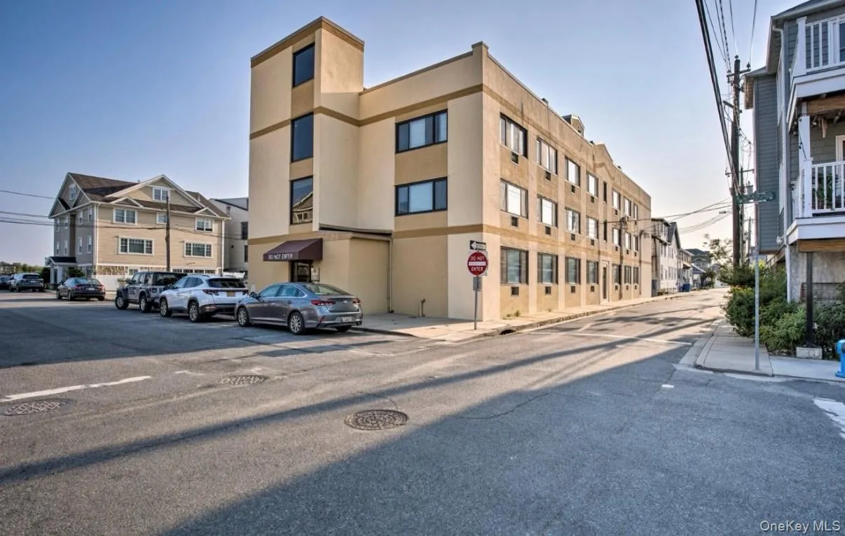 21 Arizona Avenue, Long Beach, NY , With , 1 Bedroom , and , 5 Room , 1 Bathroom , For , Residential Lease , For Rent , 1064816 , MLSID,1064816 21 Arizona Avenue, Long Beach, NY , With , 1 Bedroom , and , 5 Room , 1 Bathroom , For , Residential Lease , For Rent , 1064816 , MLSID,1064816
