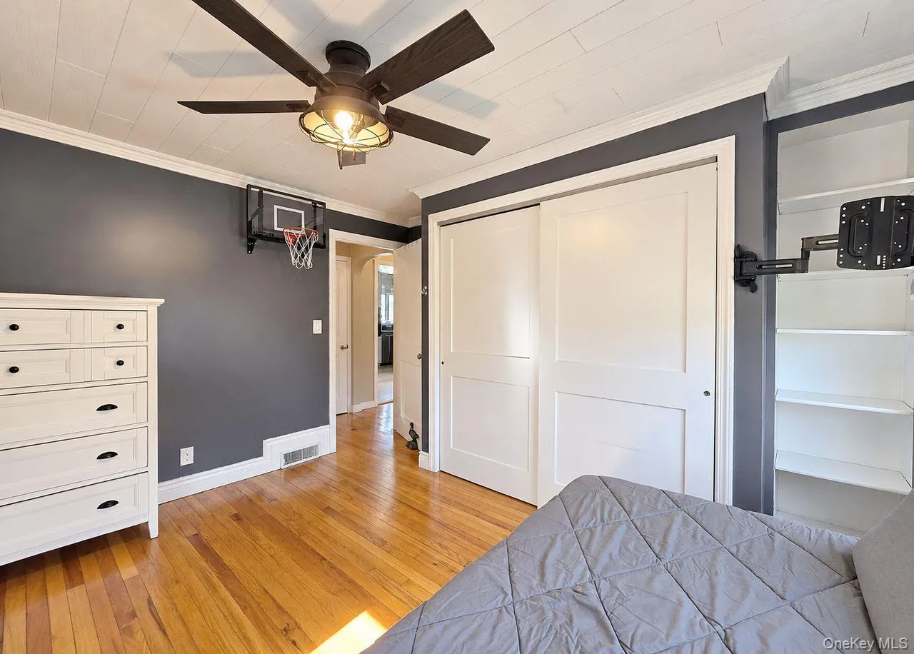 8 Perry Place, Brookhaven, NY, 4 Bedrooms Bedrooms, 7 Rooms Rooms,2 BathroomsBathrooms,Residential,For Rent,Perry,0,1064820 8 Perry Place, Brookhaven, NY, 4 Bedrooms Bedrooms, 7 Rooms Rooms,2 BathroomsBathrooms,Residential,For Rent,Perry,0,1064820