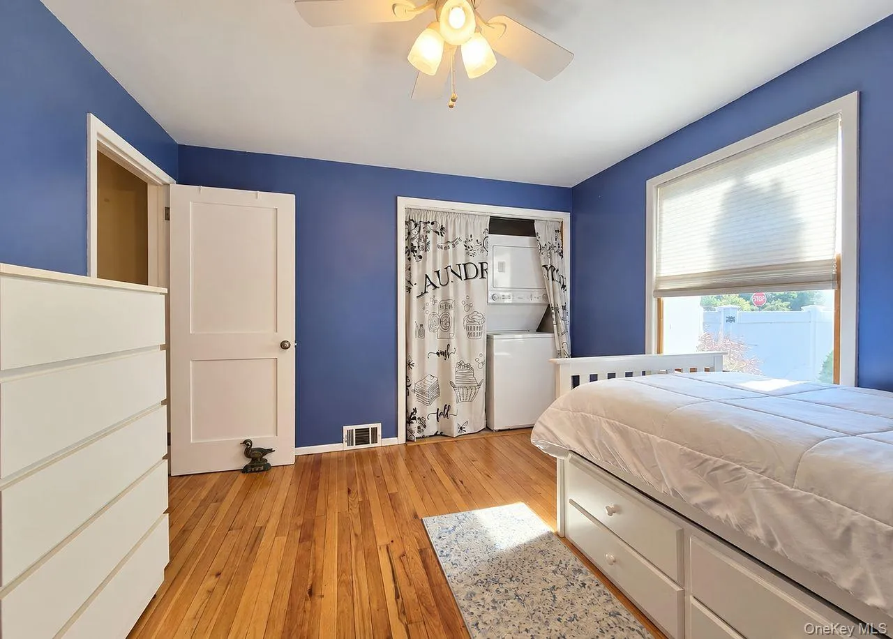 8 Perry Place, Brookhaven, NY, 4 Bedrooms Bedrooms, 7 Rooms Rooms,2 BathroomsBathrooms,Residential,For Rent,Perry,0,1064820 8 Perry Place, Brookhaven, NY, 4 Bedrooms Bedrooms, 7 Rooms Rooms,2 BathroomsBathrooms,Residential,For Rent,Perry,0,1064820
