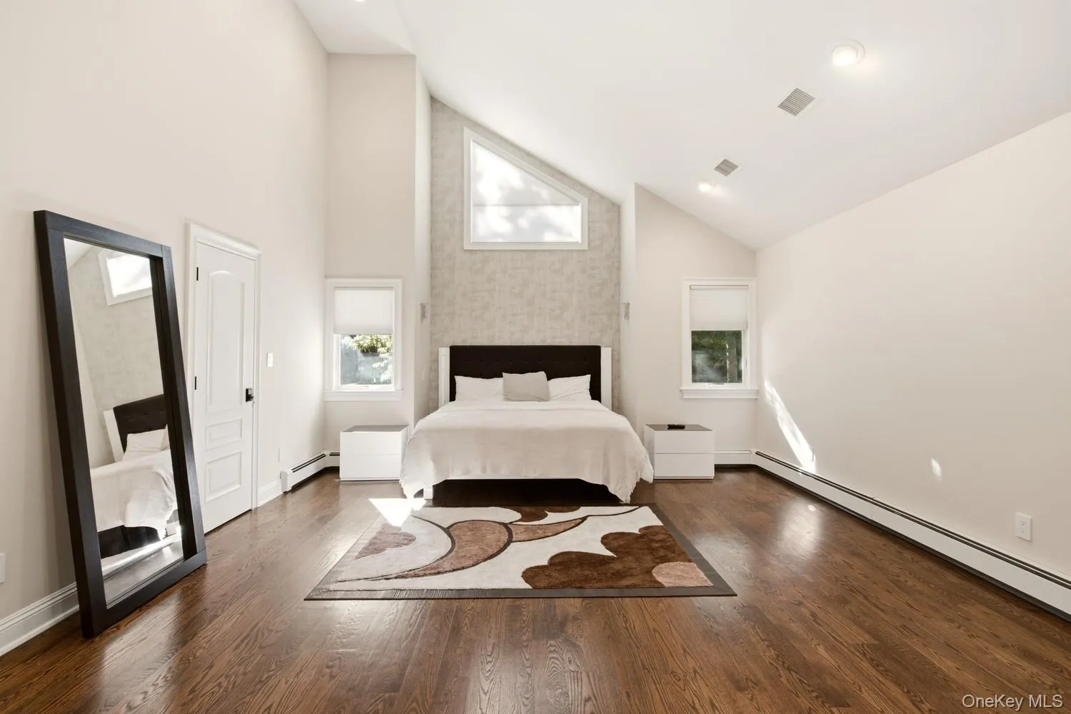 2 Verity Lane, North Hempstead, NY, 5 Bedrooms Bedrooms, 8 Rooms Rooms,4 BathroomsBathrooms,Residential Lease,For Rent,Verity,0,1064822 2 Verity Lane, North Hempstead, NY, 5 Bedrooms Bedrooms, 8 Rooms Rooms,4 BathroomsBathrooms,Residential Lease,For Rent,Verity,0,1064822