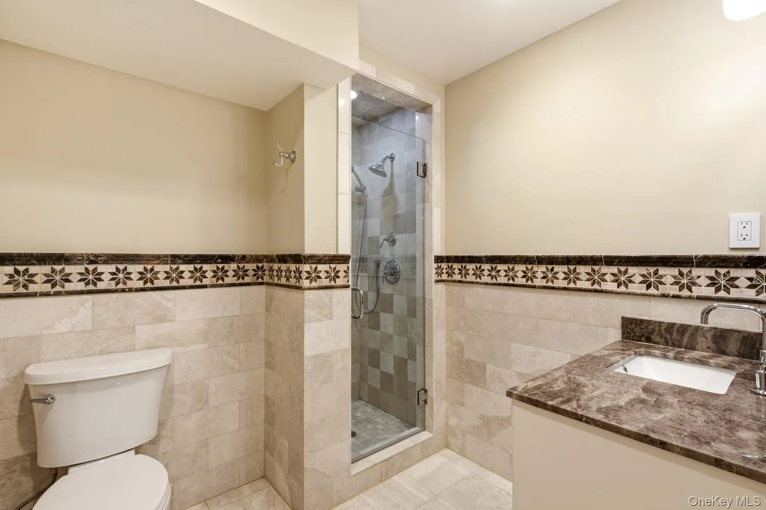 2 Verity Lane, North Hempstead, NY, 5 Bedrooms Bedrooms, 8 Rooms Rooms,4 BathroomsBathrooms,Residential Lease,For Rent,Verity,0,1064822 2 Verity Lane, North Hempstead, NY, 5 Bedrooms Bedrooms, 8 Rooms Rooms,4 BathroomsBathrooms,Residential Lease,For Rent,Verity,0,1064822