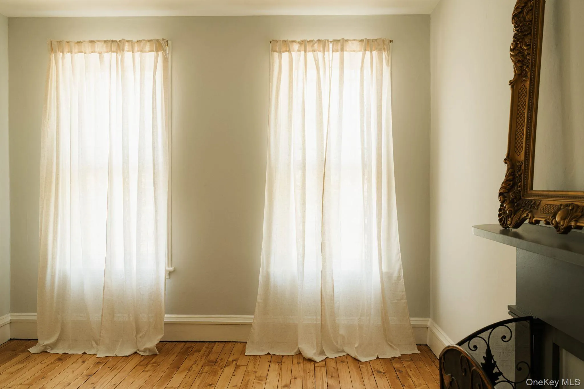 38 Maiden Lane, Kingston, NY, 5 Bedrooms Bedrooms, 10 Rooms Rooms,1 BathroomBathrooms,Residential,For Rent,Maiden,0,1064824 38 Maiden Lane, Kingston, NY, 5 Bedrooms Bedrooms, 10 Rooms Rooms,1 BathroomBathrooms,Residential,For Rent,Maiden,0,1064824
