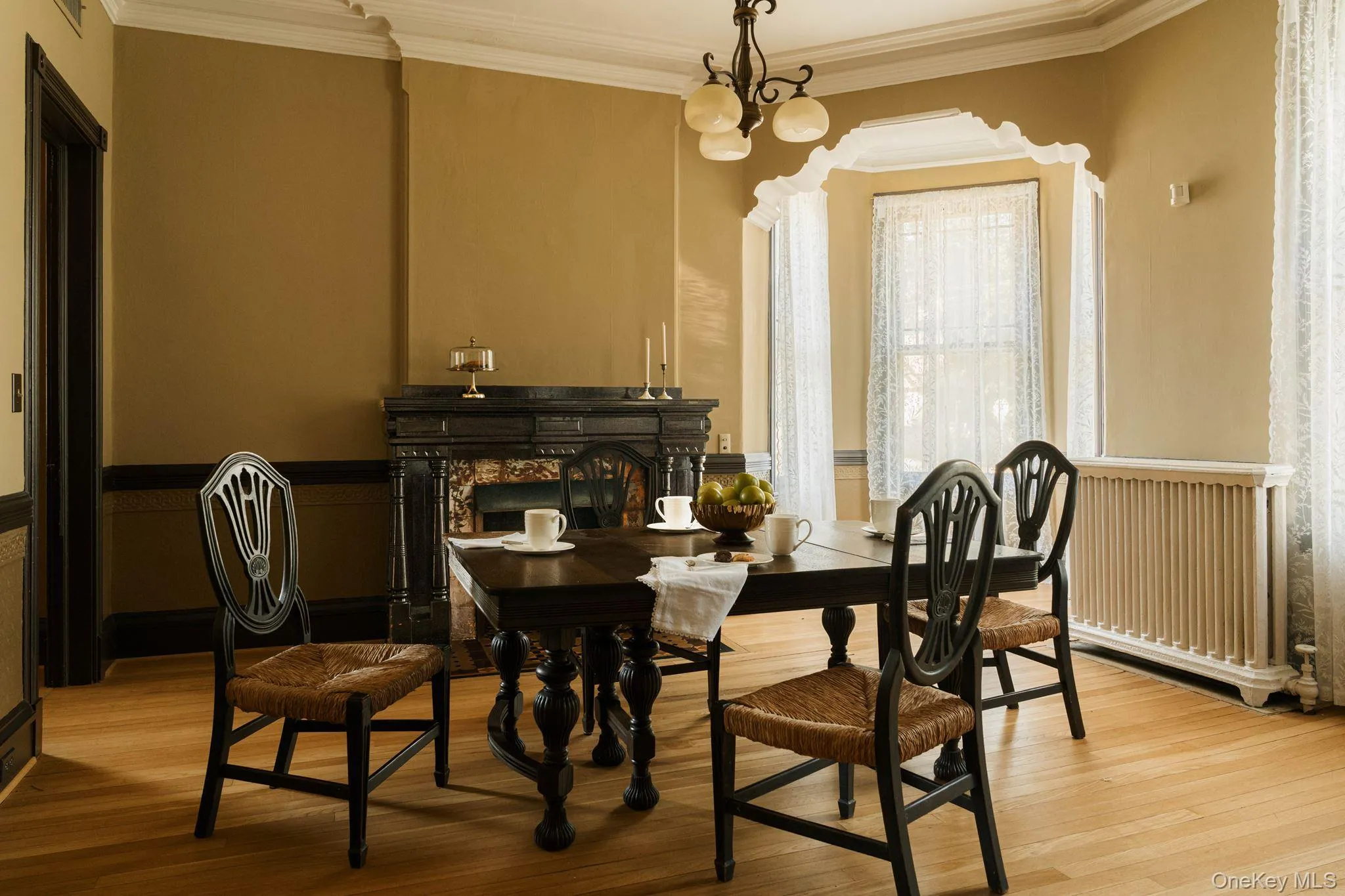 38 Maiden Lane, Kingston, NY, 5 Bedrooms Bedrooms, 10 Rooms Rooms,1 BathroomBathrooms,Residential,For Rent,Maiden,0,1064824 38 Maiden Lane, Kingston, NY, 5 Bedrooms Bedrooms, 10 Rooms Rooms,1 BathroomBathrooms,Residential,For Rent,Maiden,0,1064824