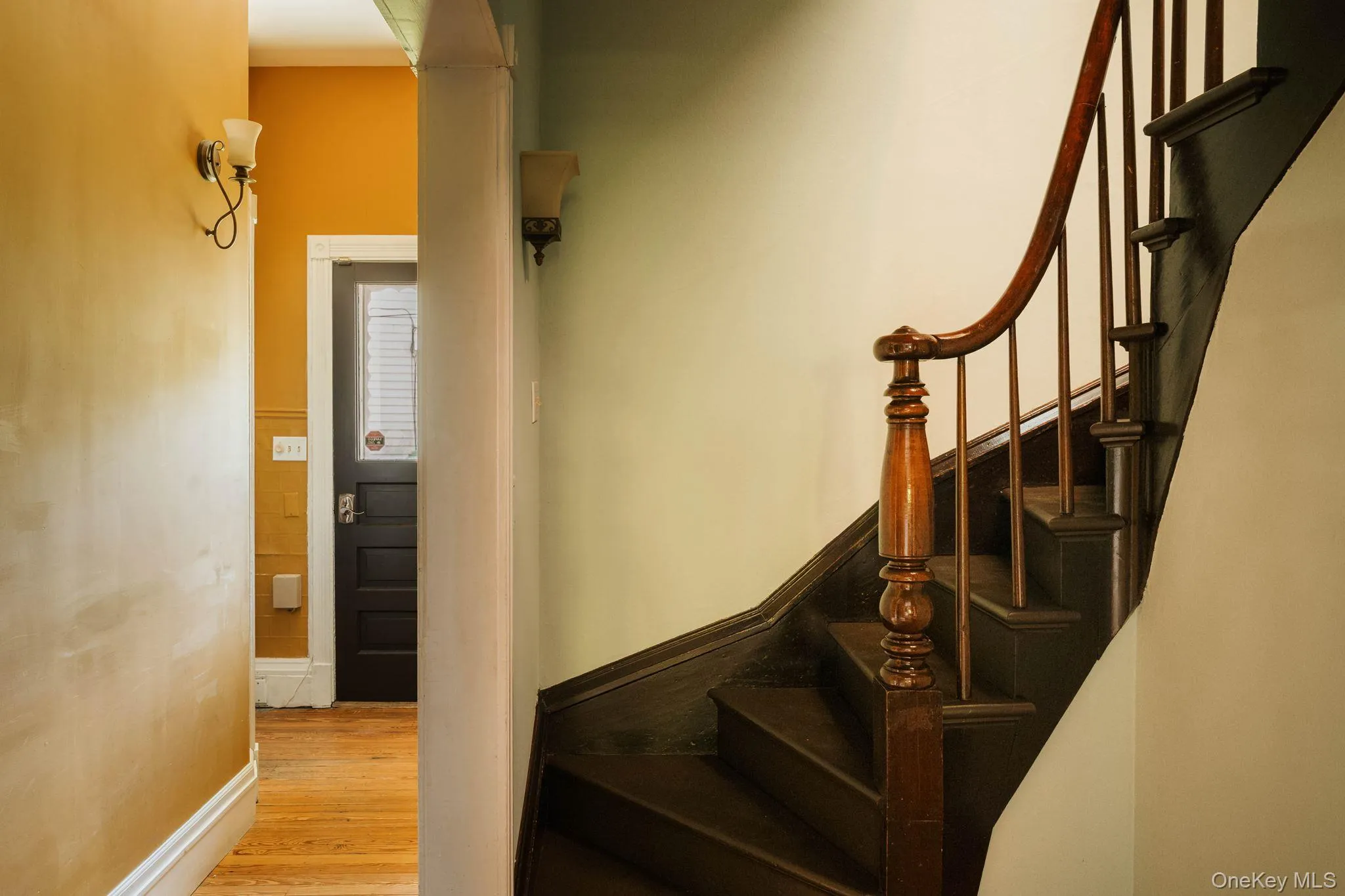 38 Maiden Lane, Kingston, NY, 5 Bedrooms Bedrooms, 10 Rooms Rooms,1 BathroomBathrooms,Residential,For Rent,Maiden,0,1064824 38 Maiden Lane, Kingston, NY, 5 Bedrooms Bedrooms, 10 Rooms Rooms,1 BathroomBathrooms,Residential,For Rent,Maiden,0,1064824
