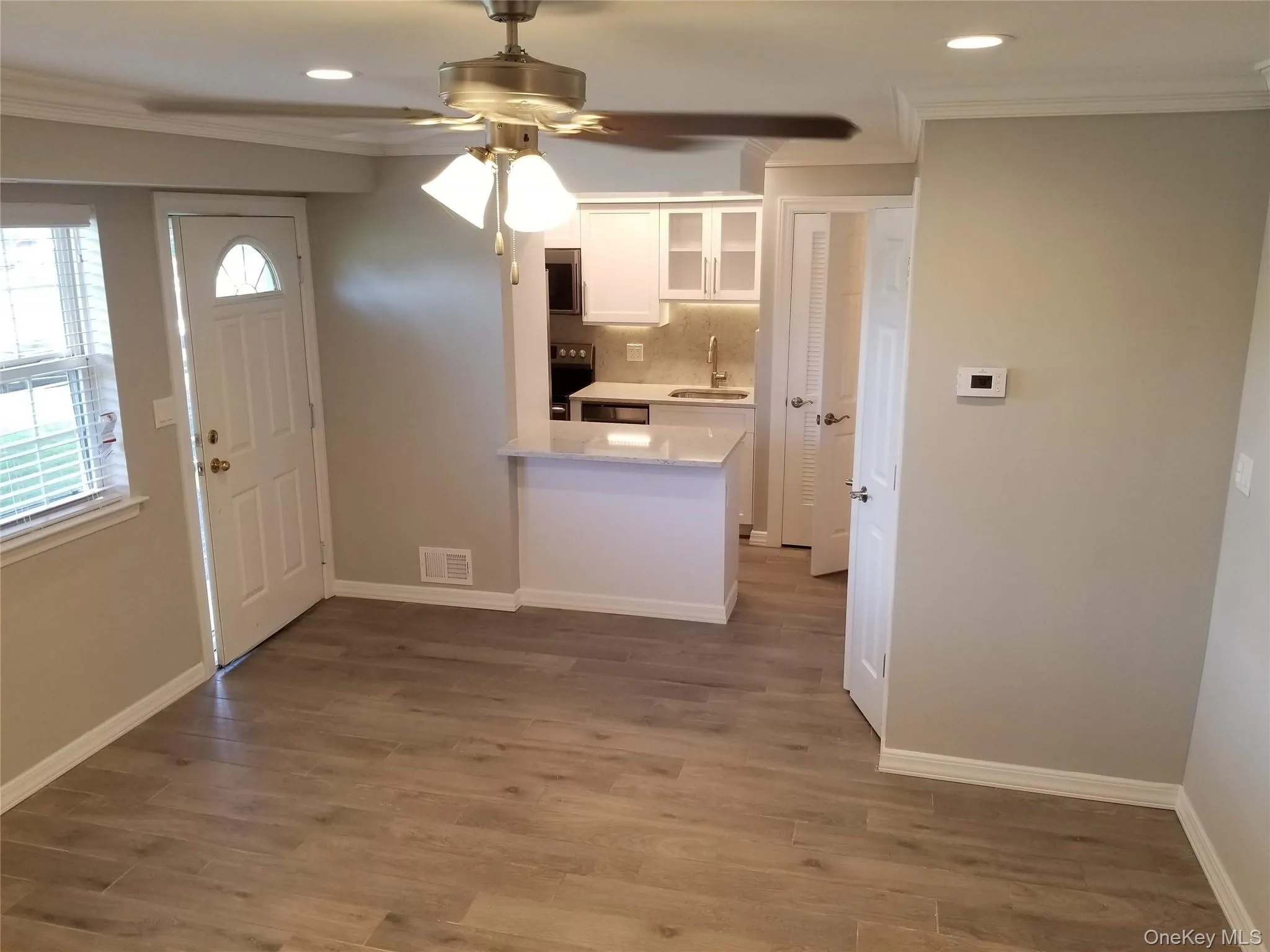 30 Westwood Drive, North Hempstead, NY, 1 Bedroom Bedrooms, 4 Rooms Rooms,1 BathroomBathrooms,Residential Lease,For Rent,Westwood,0,1064851 30 Westwood Drive, North Hempstead, NY, 1 Bedroom Bedrooms, 4 Rooms Rooms,1 BathroomBathrooms,Residential Lease,For Rent,Westwood,0,1064851