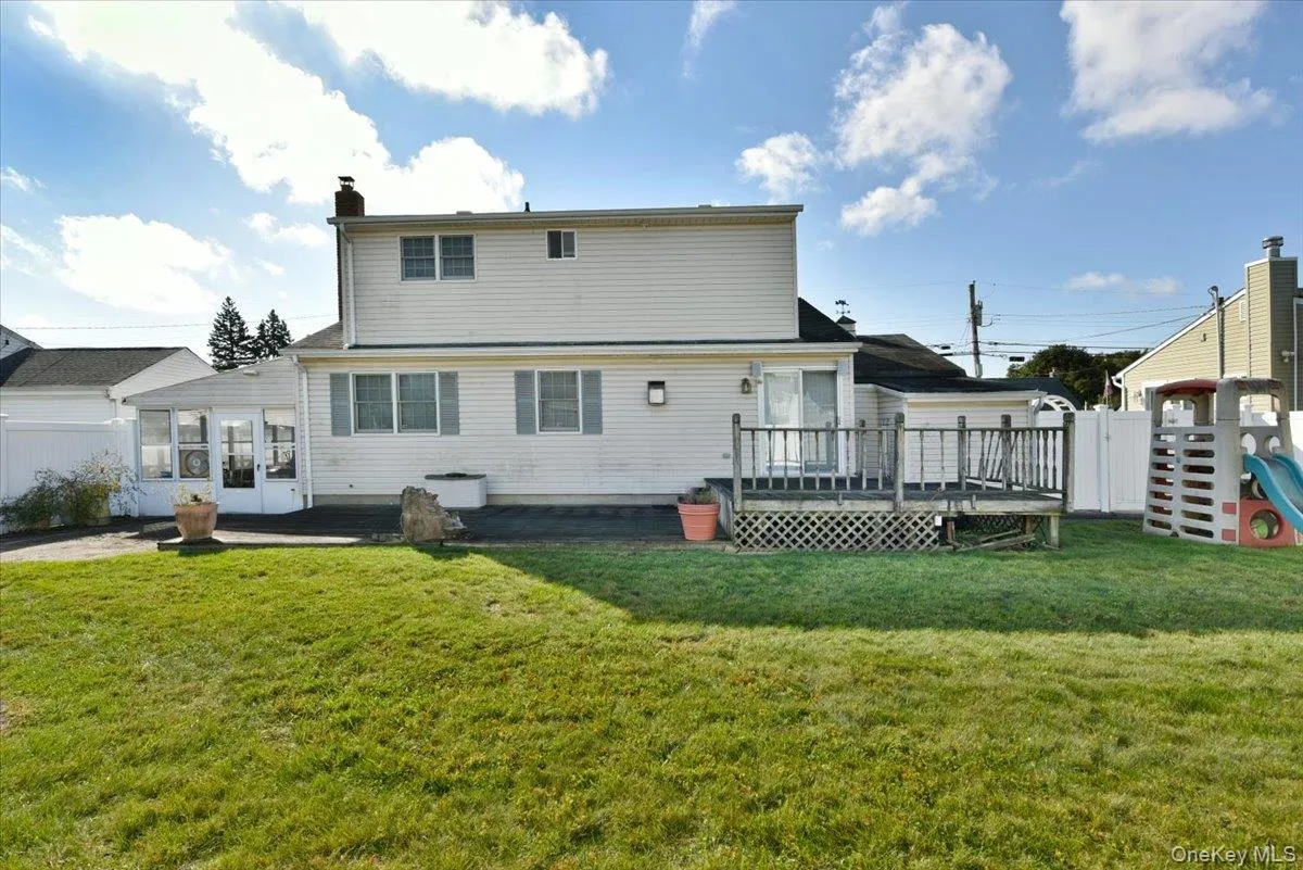 169 Nassau Avenue, Oyster Bay, NY, 5 Bedrooms Bedrooms, 12 Rooms Rooms,2 BathroomsBathrooms,Residential,For Rent,Nassau,0,1064867 169 Nassau Avenue, Oyster Bay, NY, 5 Bedrooms Bedrooms, 12 Rooms Rooms,2 BathroomsBathrooms,Residential,For Rent,Nassau,0,1064867