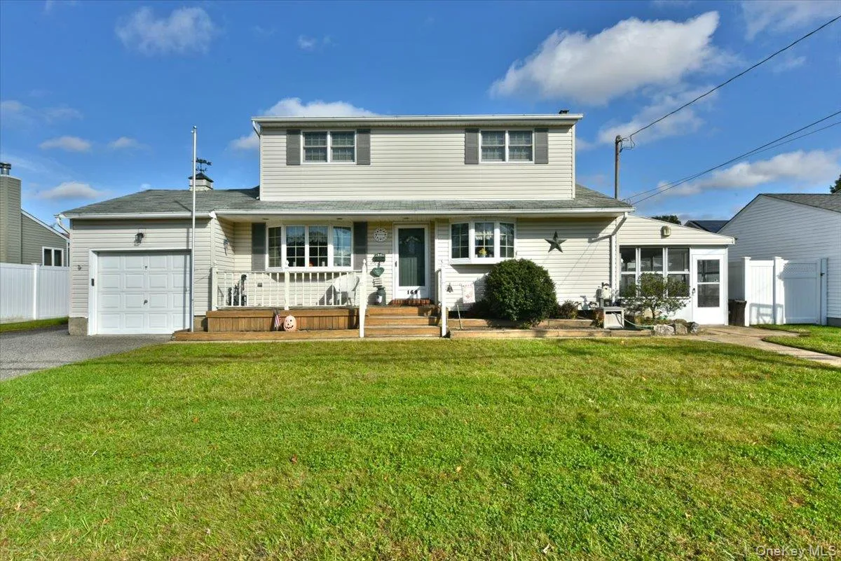 169 Nassau Avenue, Oyster Bay, NY, 5 Bedrooms Bedrooms, 12 Rooms Rooms,2 BathroomsBathrooms,Residential,For Rent,Nassau,0,1064867 169 Nassau Avenue, Oyster Bay, NY, 5 Bedrooms Bedrooms, 12 Rooms Rooms,2 BathroomsBathrooms,Residential,For Rent,Nassau,0,1064867