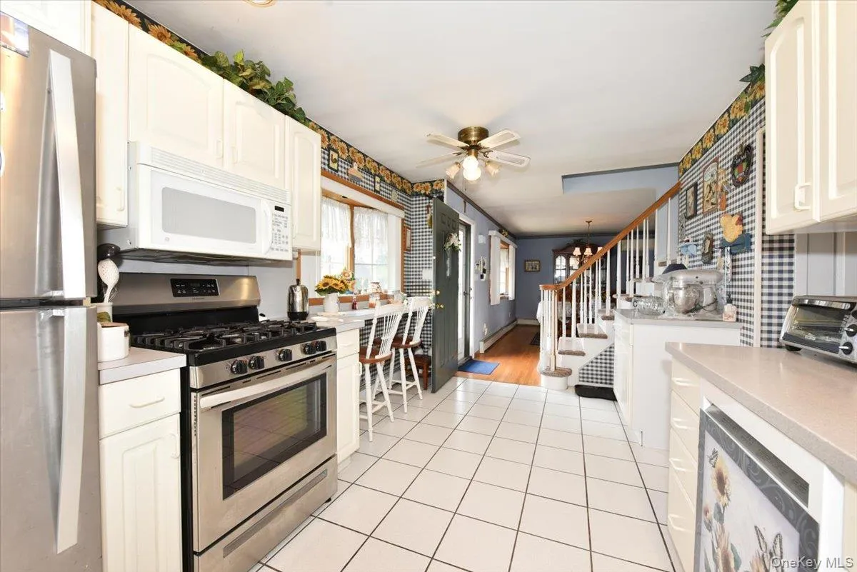 169 Nassau Avenue, Oyster Bay, NY, 5 Bedrooms Bedrooms, 12 Rooms Rooms,2 BathroomsBathrooms,Residential,For Rent,Nassau,0,1064867 169 Nassau Avenue, Oyster Bay, NY, 5 Bedrooms Bedrooms, 12 Rooms Rooms,2 BathroomsBathrooms,Residential,For Rent,Nassau,0,1064867